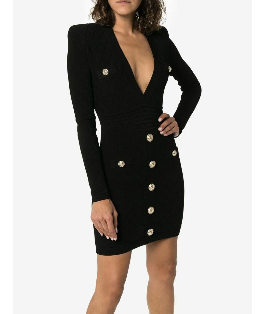 BALMAIN


Black viscose dress

Back zip closure 

Long sleeves

Balmain signature buttons

Size 38 or US 6



Made in Portugal

Pre-owned. Great condition. 

 100% authentic guarantee 

       PLEASE VISIT OUR STORE FOR MORE GREAT ITEMS 