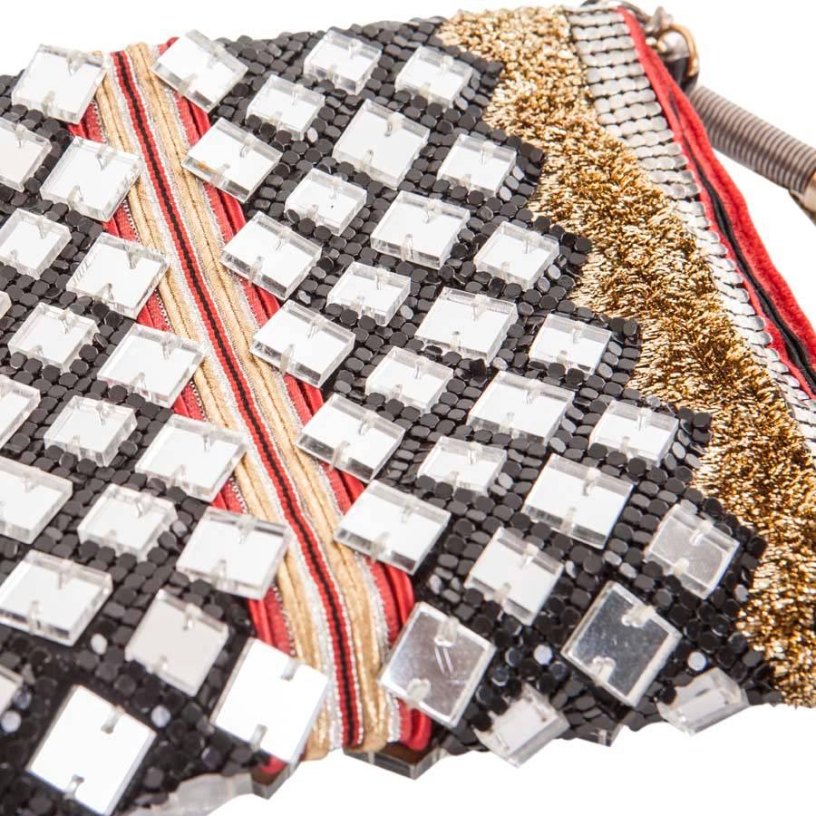 Balmain Evening Clutch in Lame Gold Fabric and Embroideries In Excellent Condition For Sale In Paris, FR