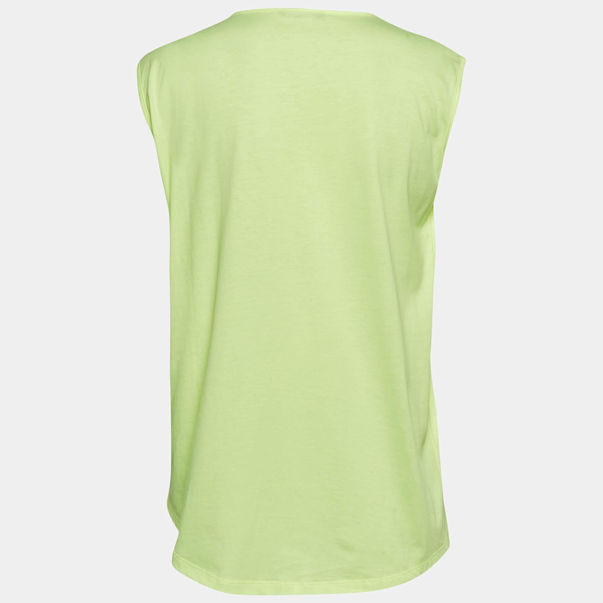 Perfecto para salidas informales o recados  esta camiseta es la mejor prenda con la que sentirte cómodo y elegante. Luce un tono llamativo y un corte relajado.