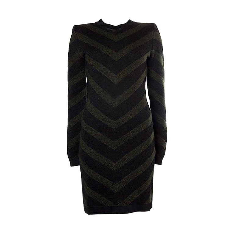 Balmain long-sleeve chevron nkit dress in black and forest green viscose 60%), mohair (25%), and silk (15%). CLoses with golden zipper on the back. Unlined. Has been worn and is in excellent condition. 

Tag Size 36
Size XS
Shoulder Width 36cm