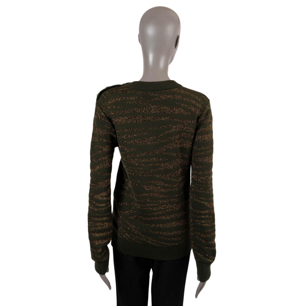 BALMAIN green & gold wool LUREX TIGER BUTTONED TURTLENECK Sweater M In Excellent Condition For Sale In Zürich, CH