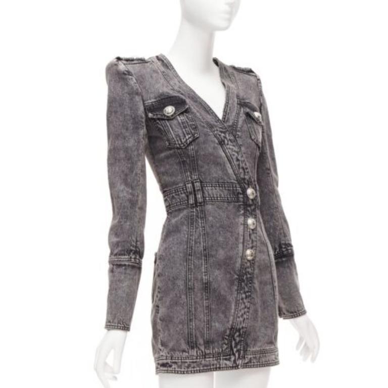 Gray BALMAIN grey acid washed denim button embellished wrapped mini dress FR34 XS For Sale