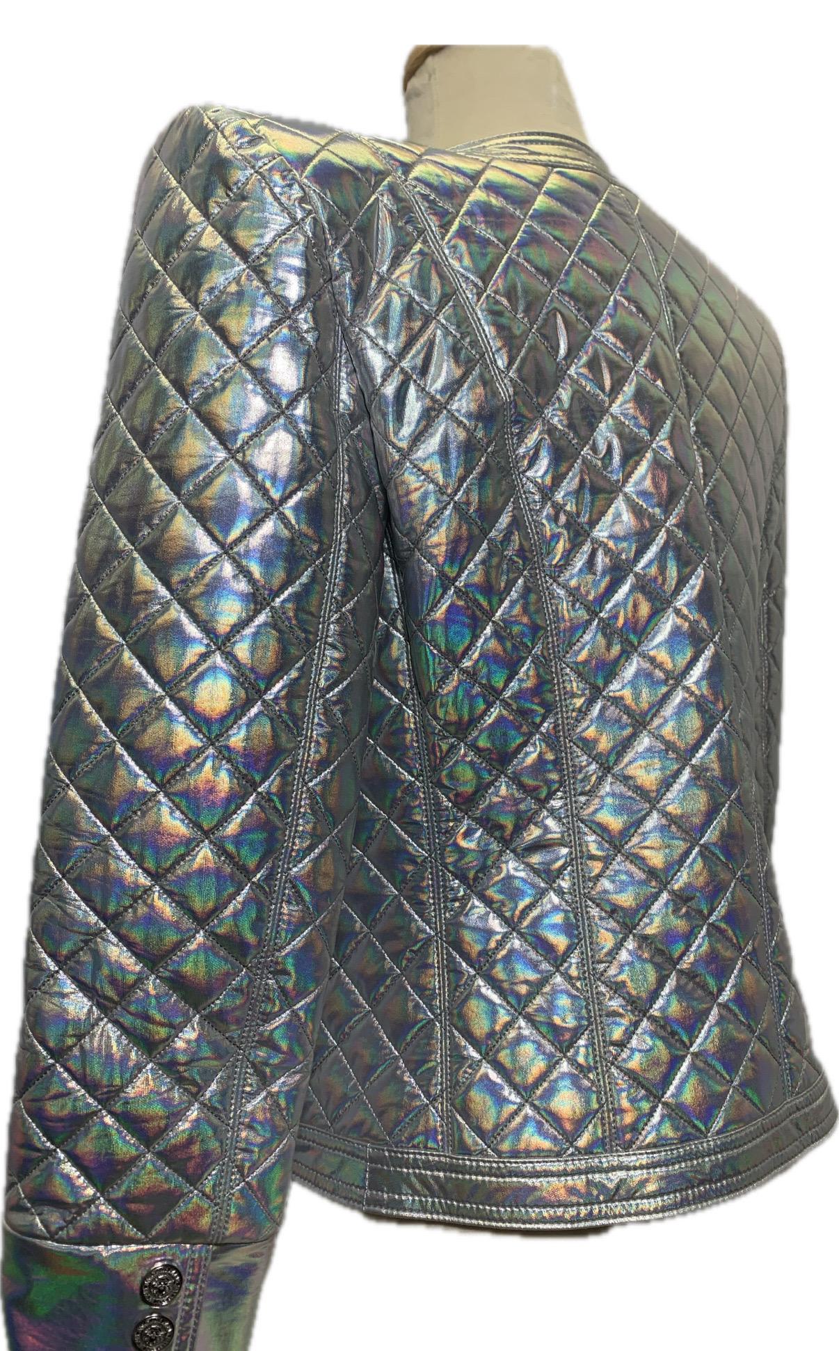 Veste holographique matelassée irisée Balmain - Pré-automne 2017 Pour femmes en vente