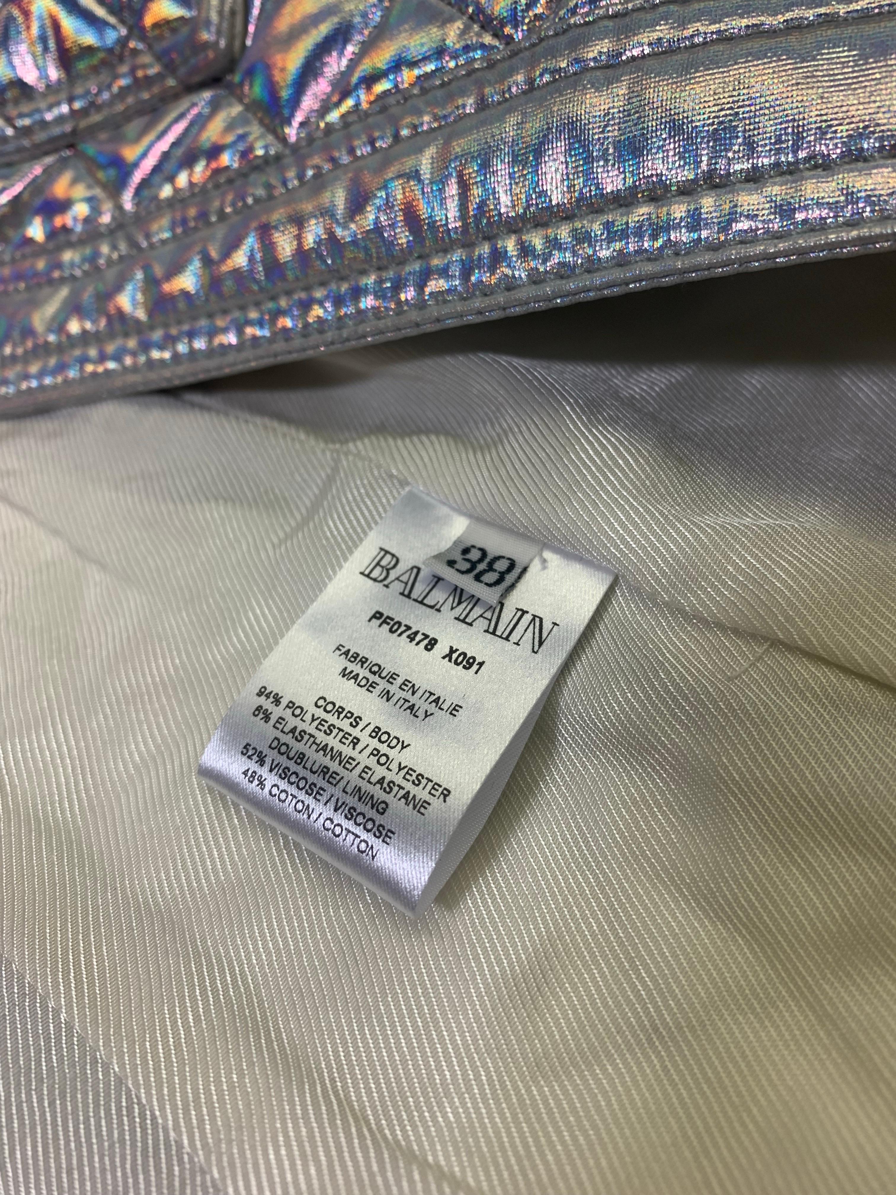 Veste holographique matelassée irisée Balmain - Pré-automne 2017 en vente 1