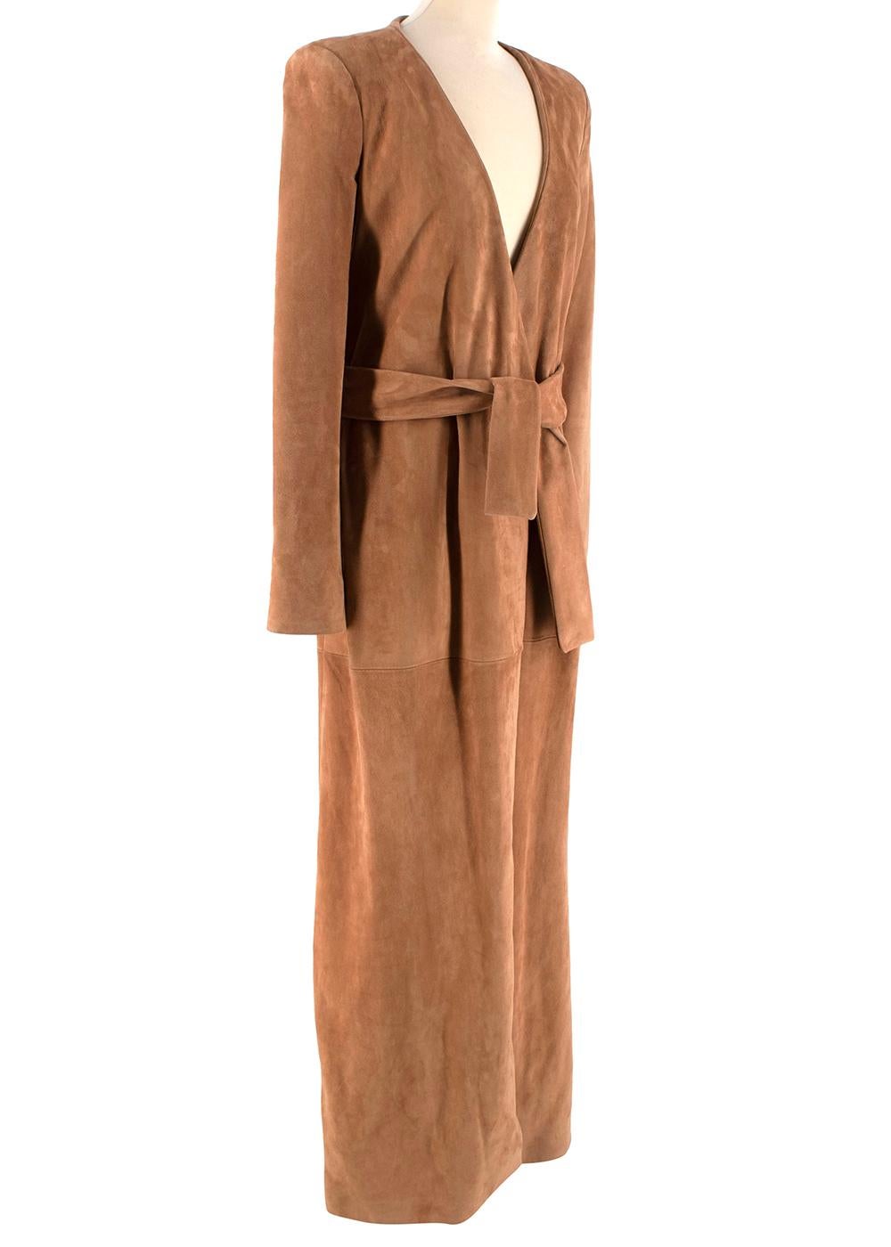 Balmain Long Brown Tie Up Women Coat

- Long brown panelled coat 
- Tie up straps around the waist
- V-neckline 
- No pockets
 
Materials:
100% lamb skin 
Lining - 52% viscose, 42% cotton  

Made in France
Do not wash
Cleaned by specialist only
Dry