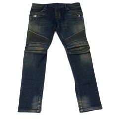 Balmain - Jean droit « Biker Moto » en jean bleu délavé pour homme T551 C306 avec jambes droites