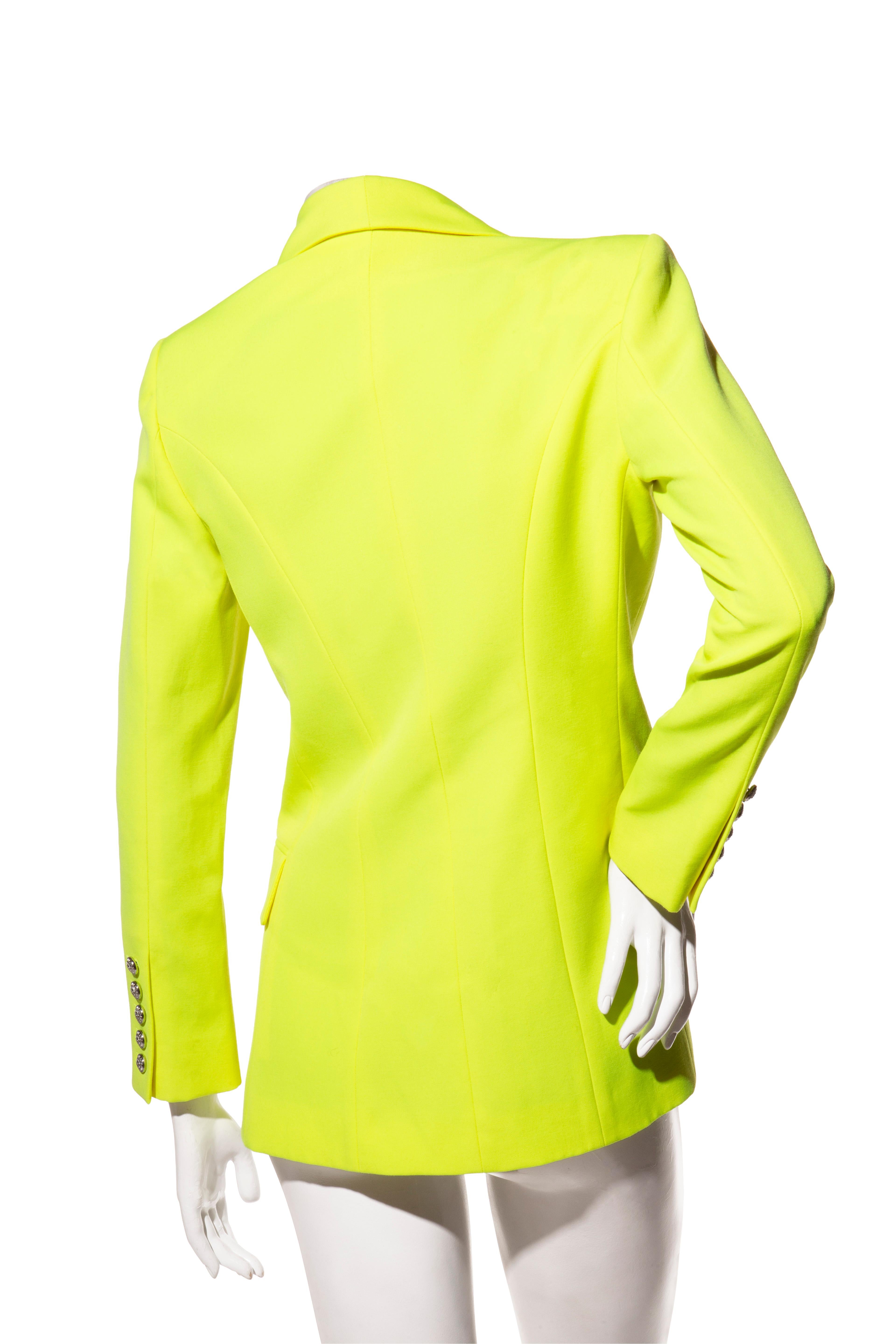 Balmain Neongelbes Wollblazer mit Doppelreihern FR 38 im Zustand „Gut“ im Angebot in Woodland Hills, CA