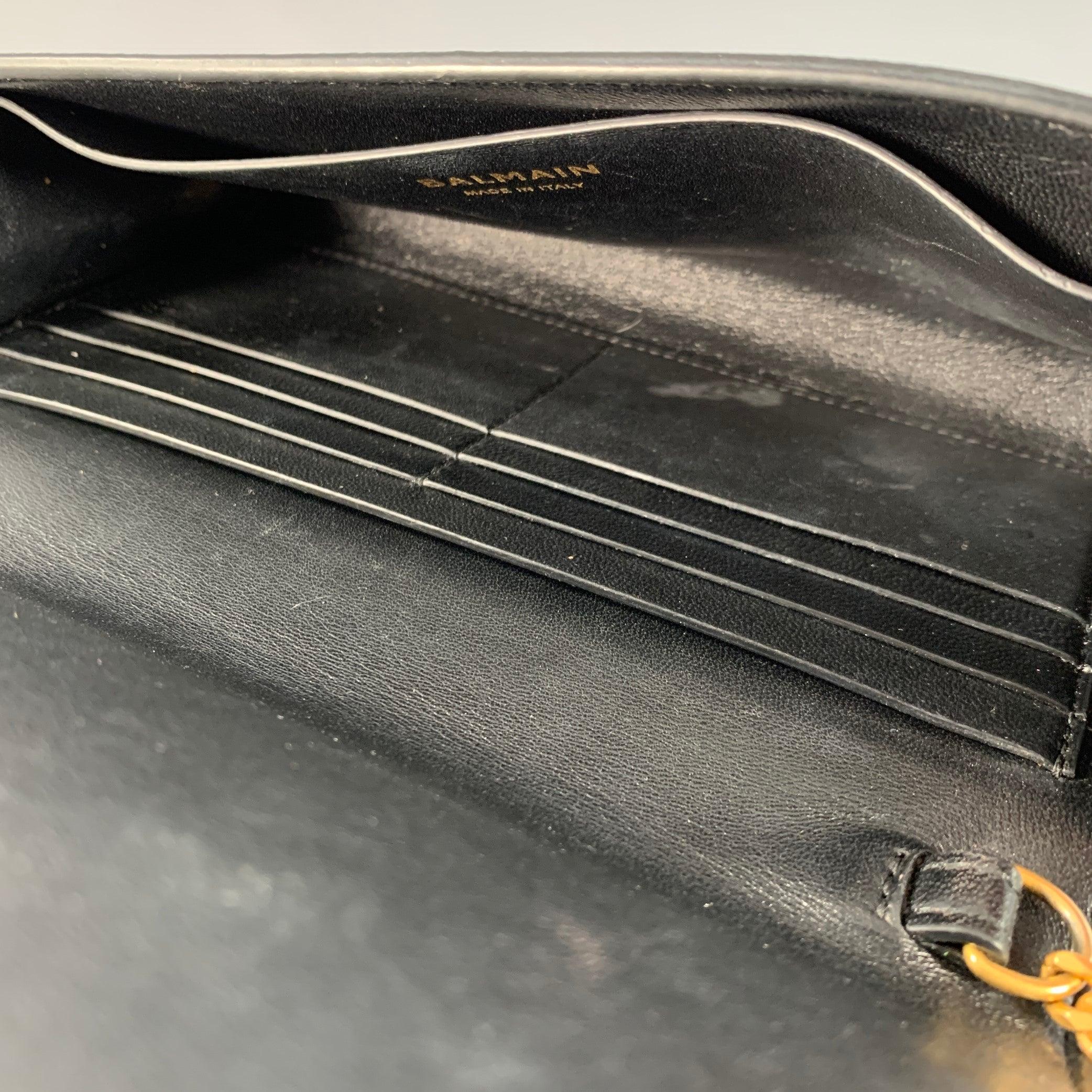 BALMAIN Sac à main en cuir grainé, taille unique, à maillons de chaîne dorés et noirs, en forme de galet Bon état - En vente à San Francisco, CA