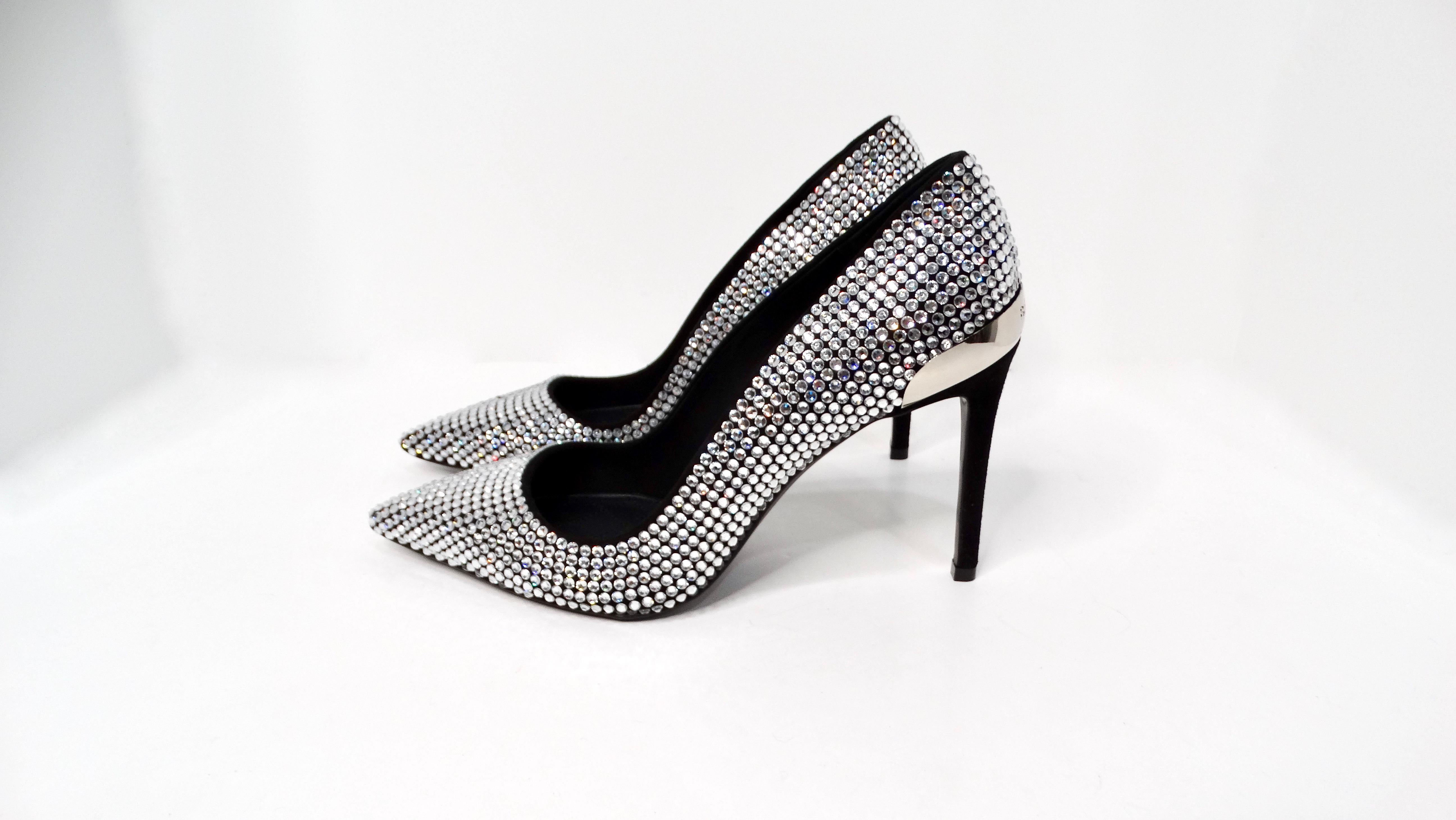Décolleté Balmain Oris in pelle scamosciata e impreziosite da strass in vendita 1