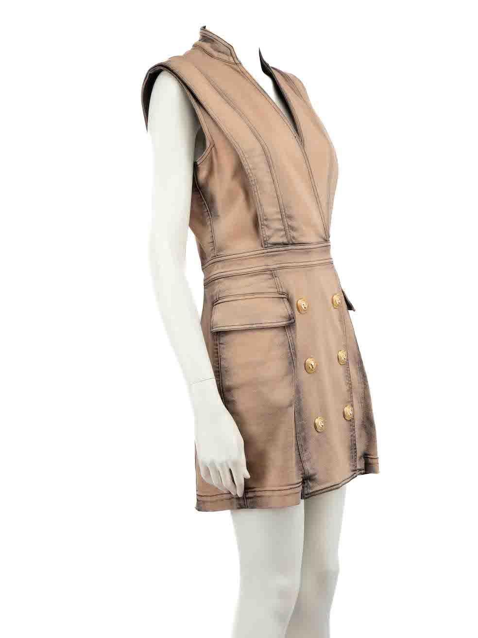 CONDITION is Very good. Hardly any visible wear to dress is evident on this used Balmain designer resale item.
 
Details
Pink
Stone washed denim
Dress
Gold snap button detail
Sleeveless
V-neck
Mini
Back zip fastening
2x Side pockets
 
Made in Italy
