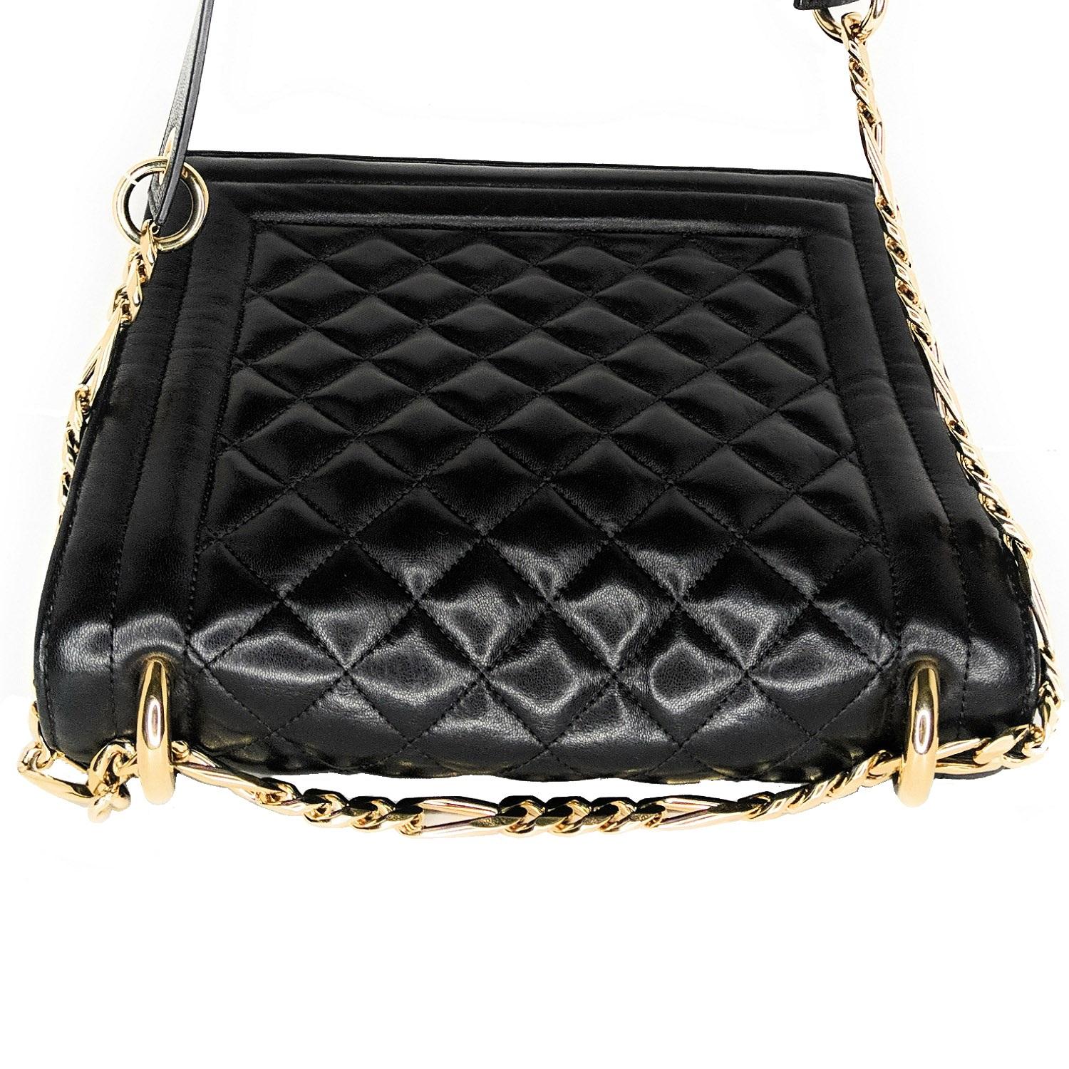Balmain Quilted Lambskin Leather B-Bag 21 Crossbody In Excellent Condition In Scottsdale, AZ