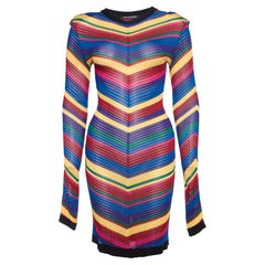 Balmain, Vestido de punto con rayas arco iris.