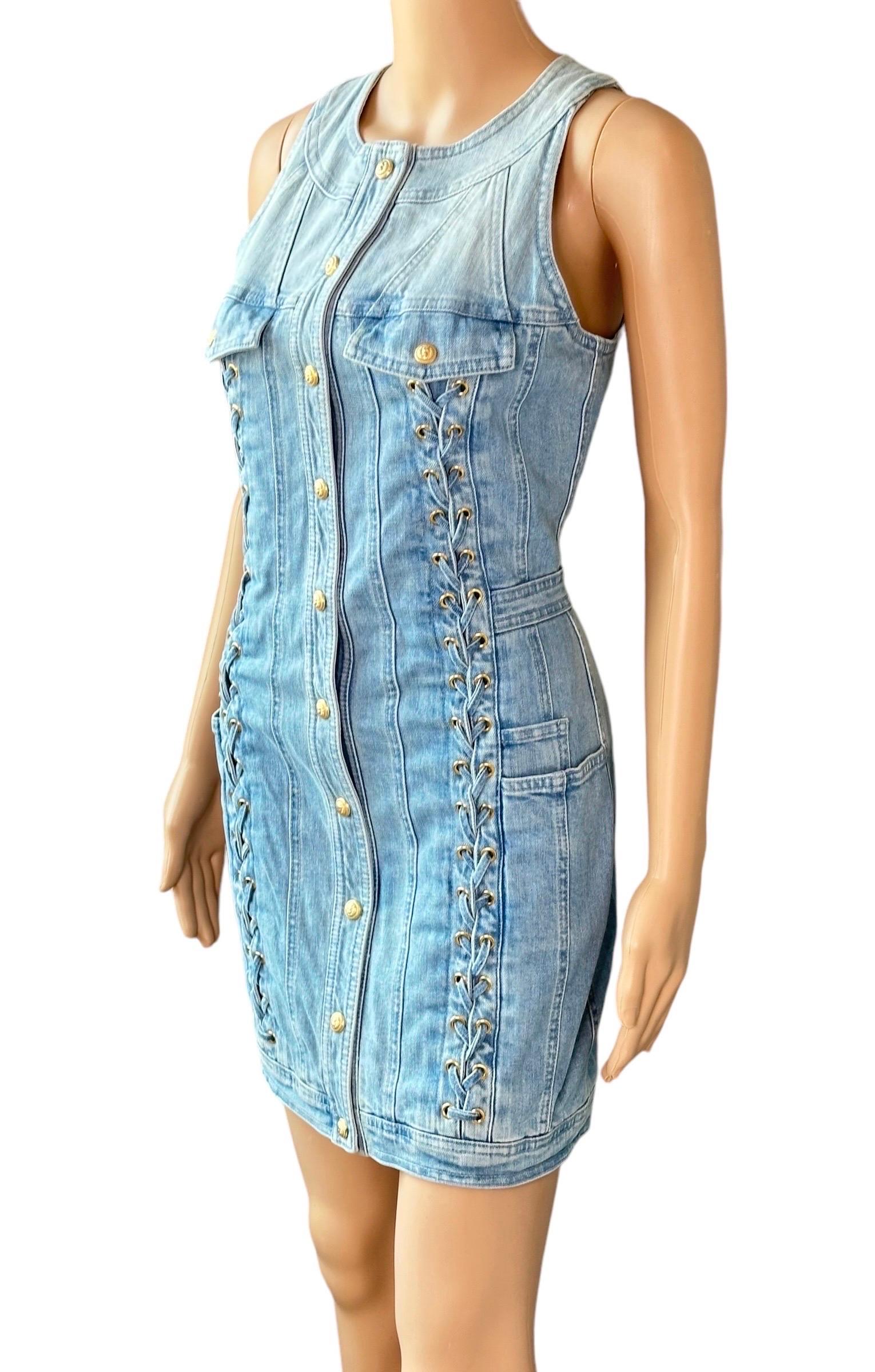 Balmain Resort 2016 Denim Lace Up Mini Dress FR 38

Condition: A few small spots of discoloration on the denim, not noticeable when worn. 



