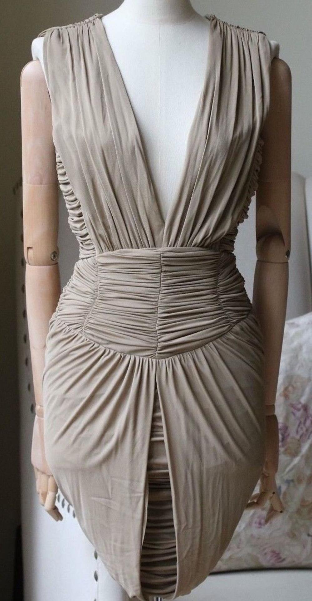 ruched dress definition