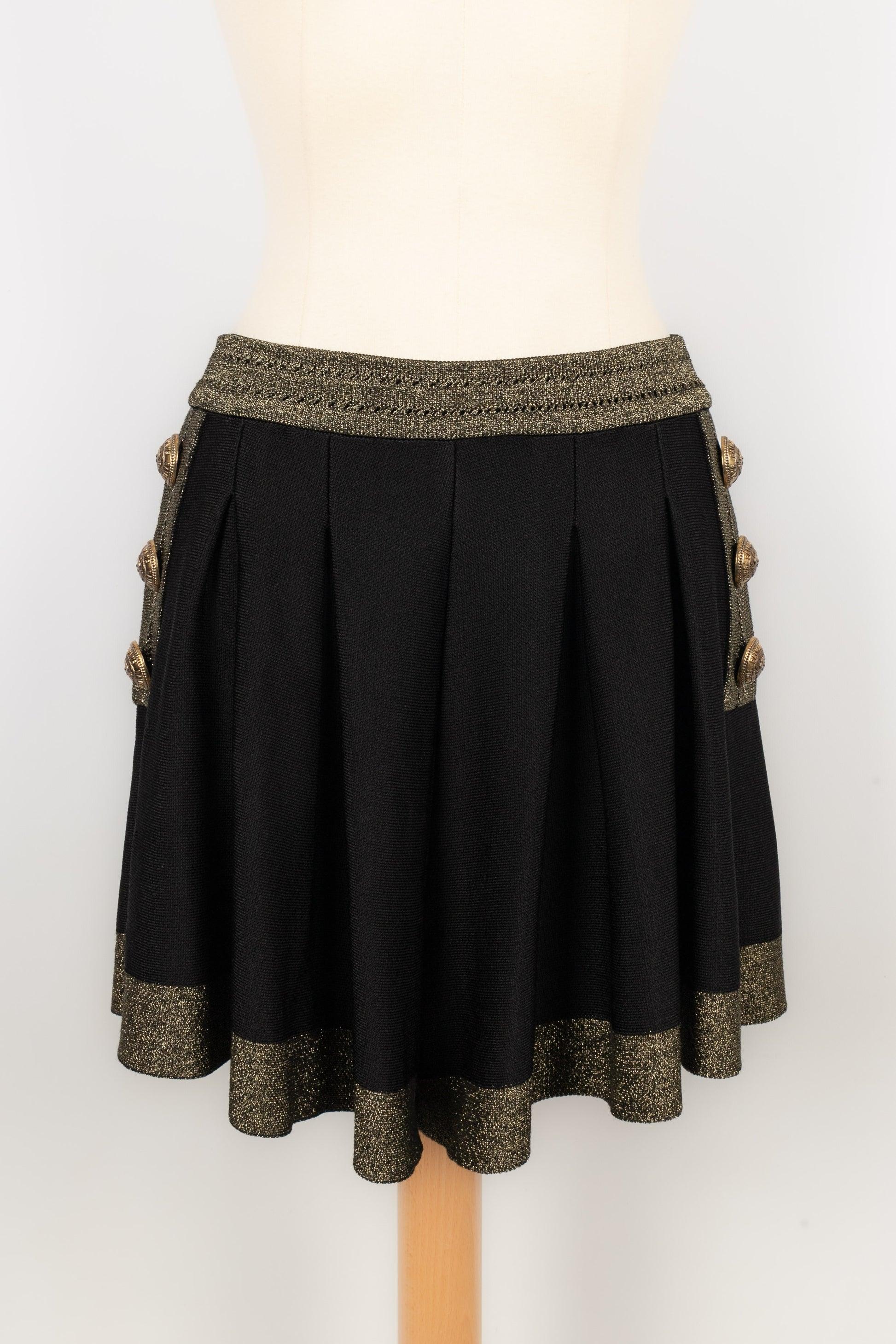 Balmain Set Composed of Shorts and a Black Top Edged with Golden For Sale 5