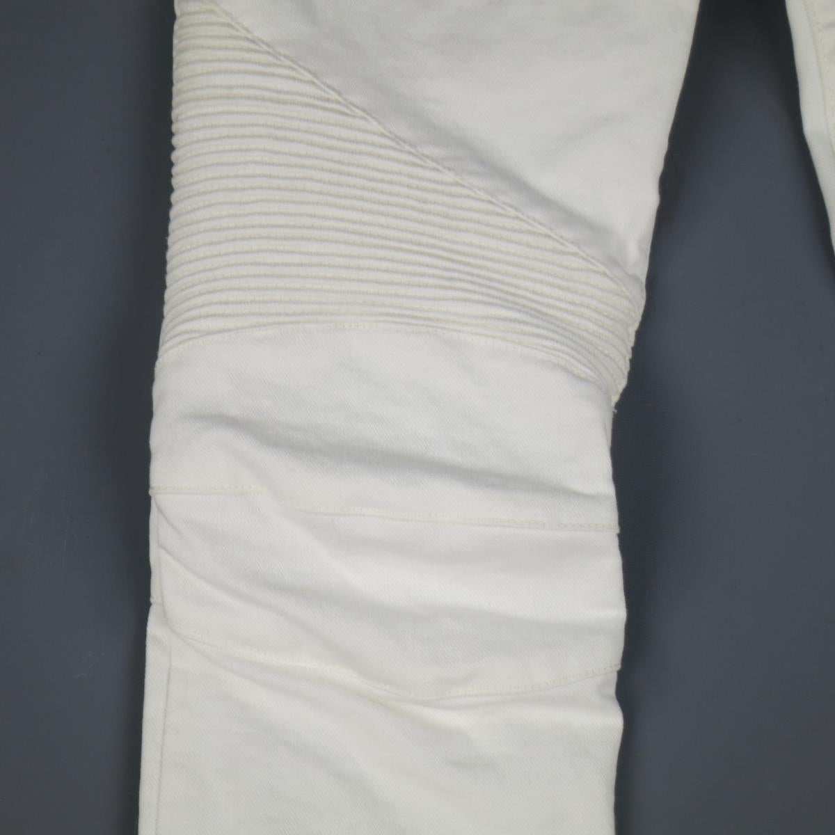 Jean Moto Balmain en coton blanc avec fermeture éclair dorée, taille 4 Excellent état - En vente à San Francisco, CA