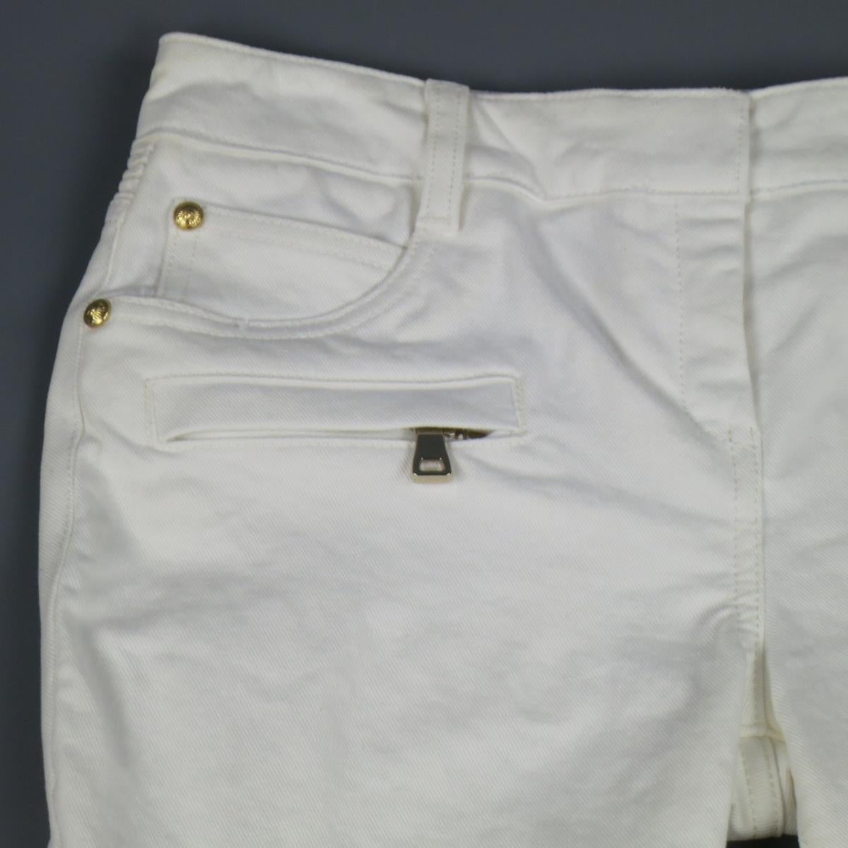 BALMAIN Size 4 White Cotton Gold Zip Moto Jeans For Sale 1