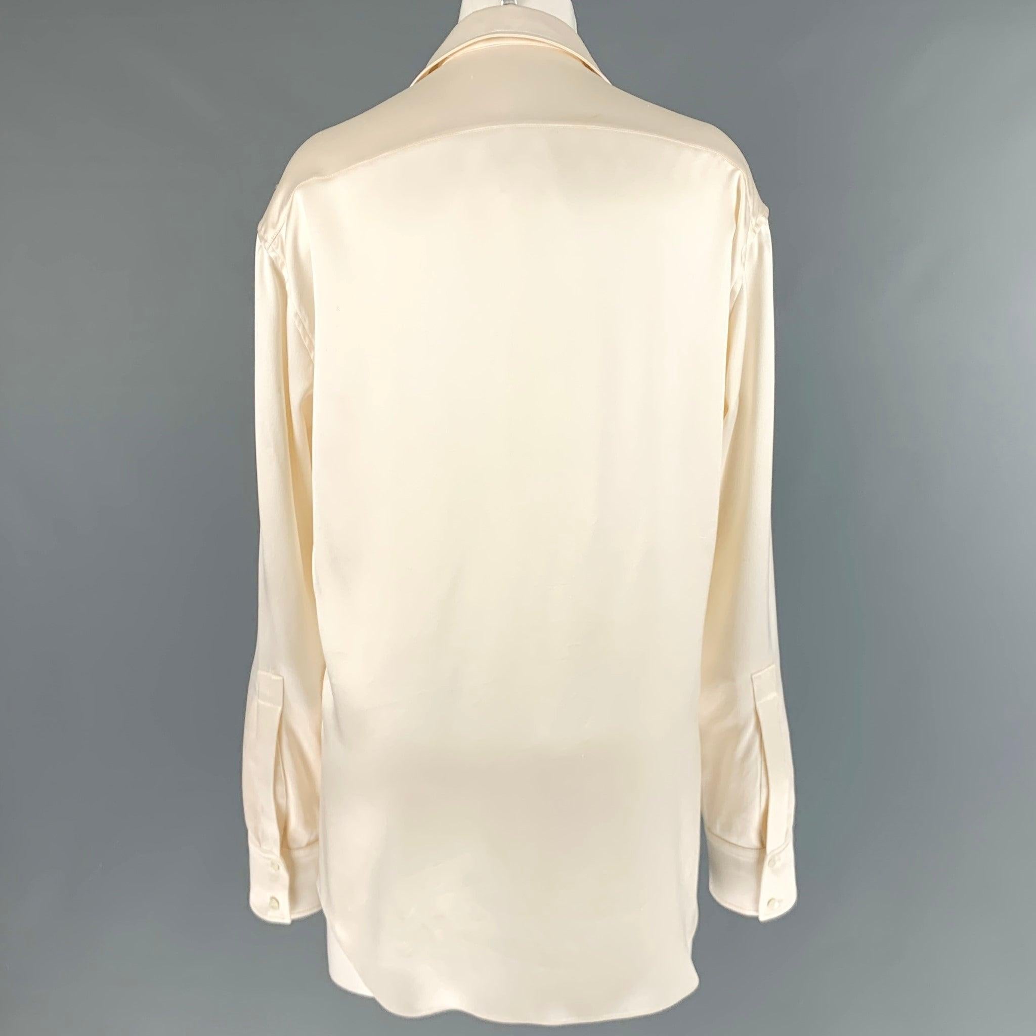 BALMAIN Size 8 Cream Silk Hidden Buttons Dress Top In Good Condition For Sale In San Francisco, CA