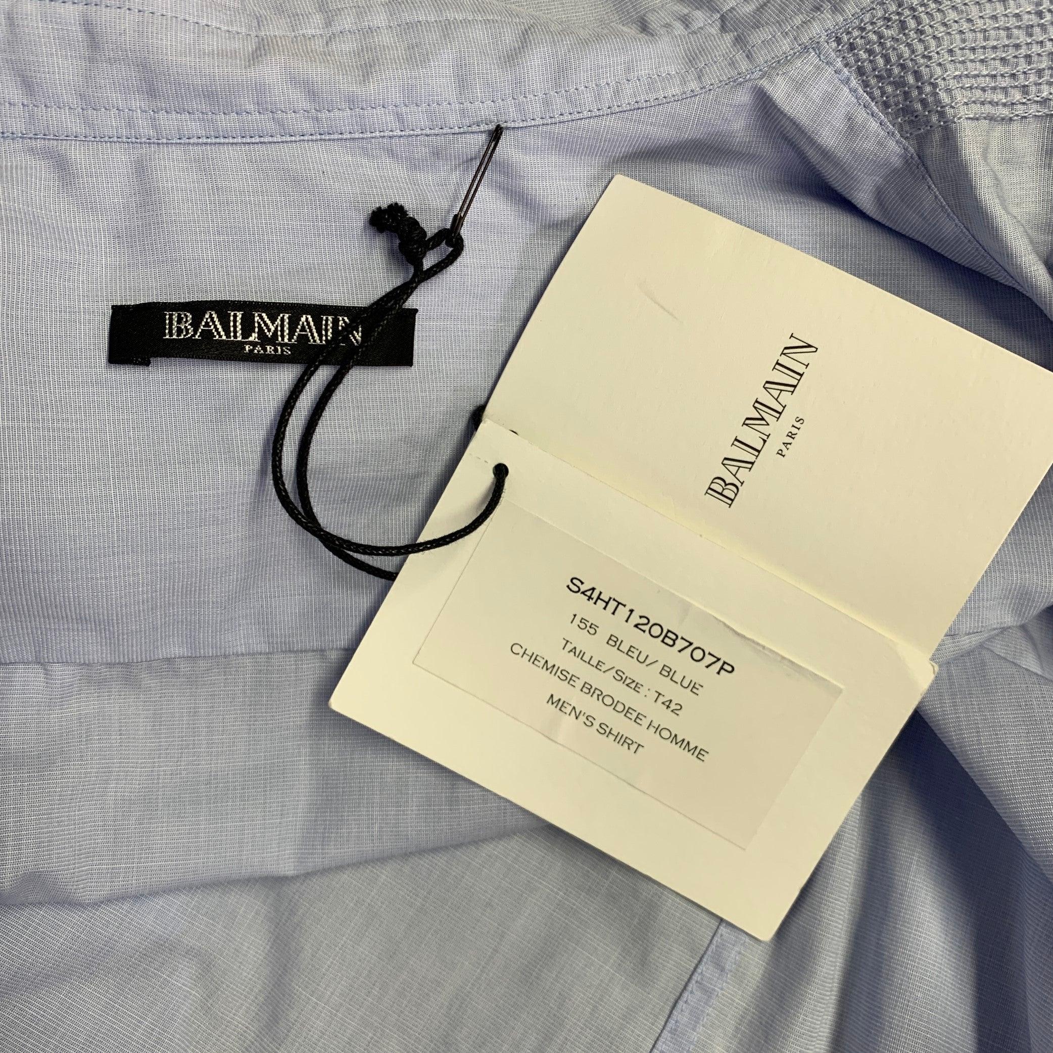 Uomo Balmain Taglia L Camicia a maniche lunghe in cotone con ricamo blu chiaro in vendita