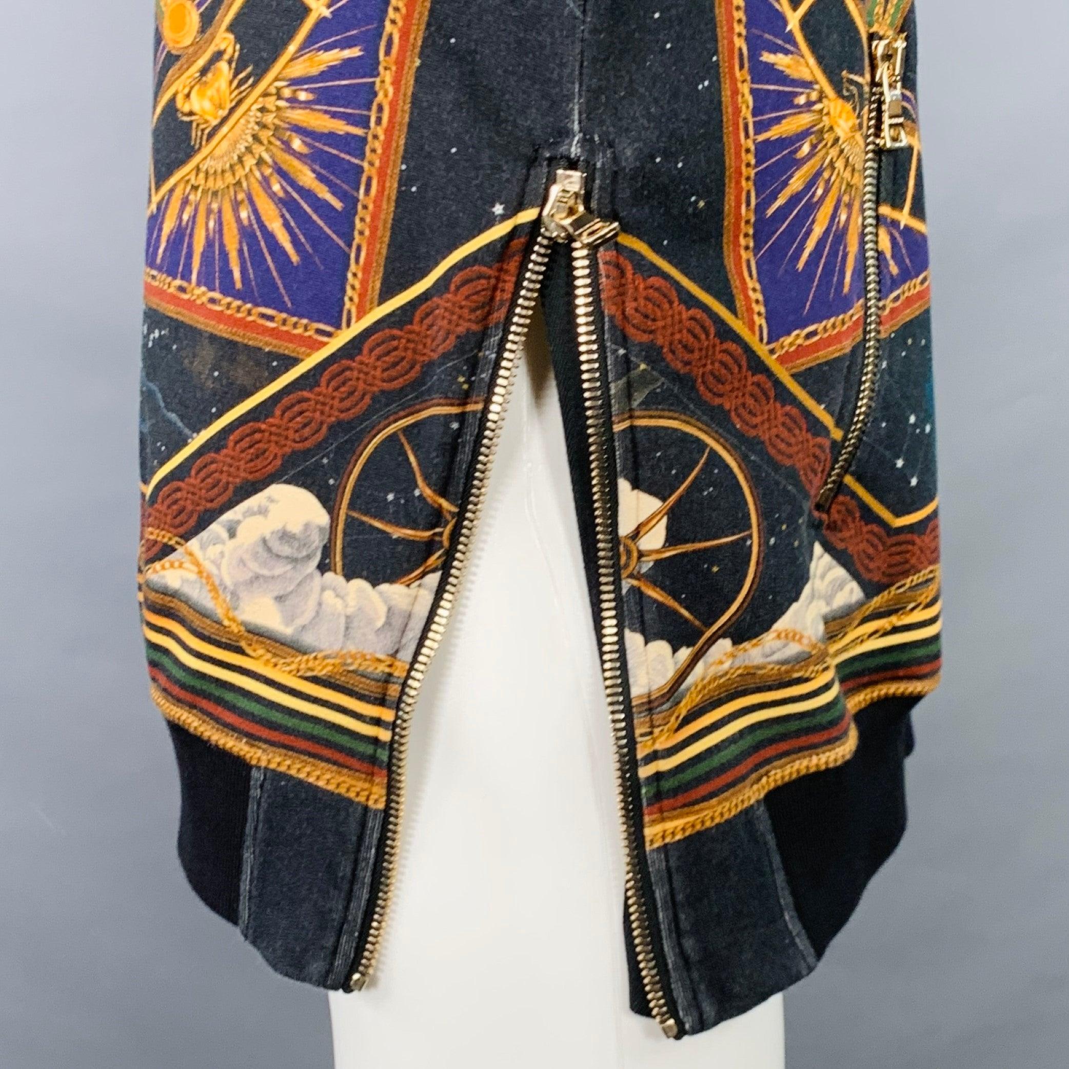 BALMAIN Größe M Schwarz Zodiac Pferd Druck Multi Farbe Astrologie Baumwolle Sweatshirt mit Kapuze im Angebot 1