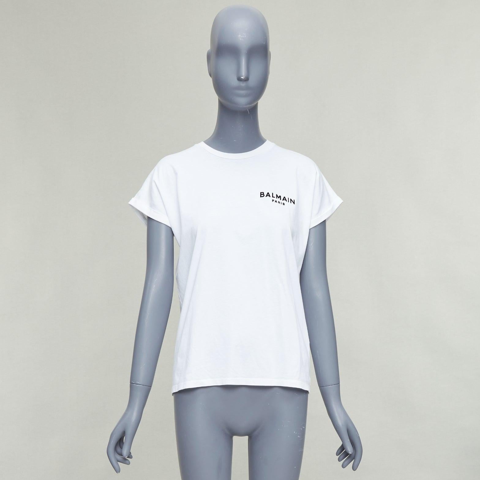 BALMAIN blanc coton noir logo feutre imprimé capuchon manches roulées tshirt XS en vente 4
