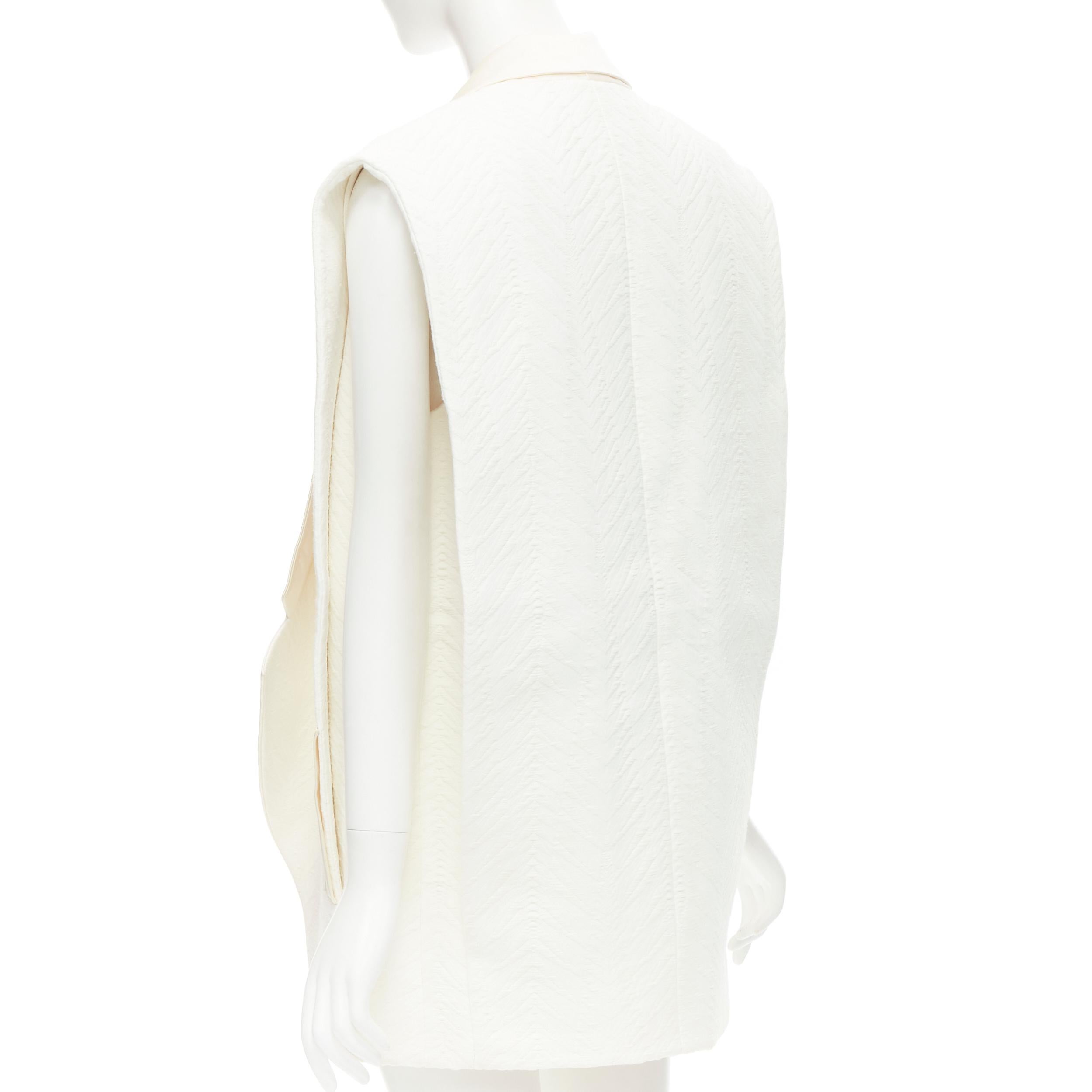 Gray BALMAIN white geometric jacquard wide silk collar boxy vest jacket FR34 XS