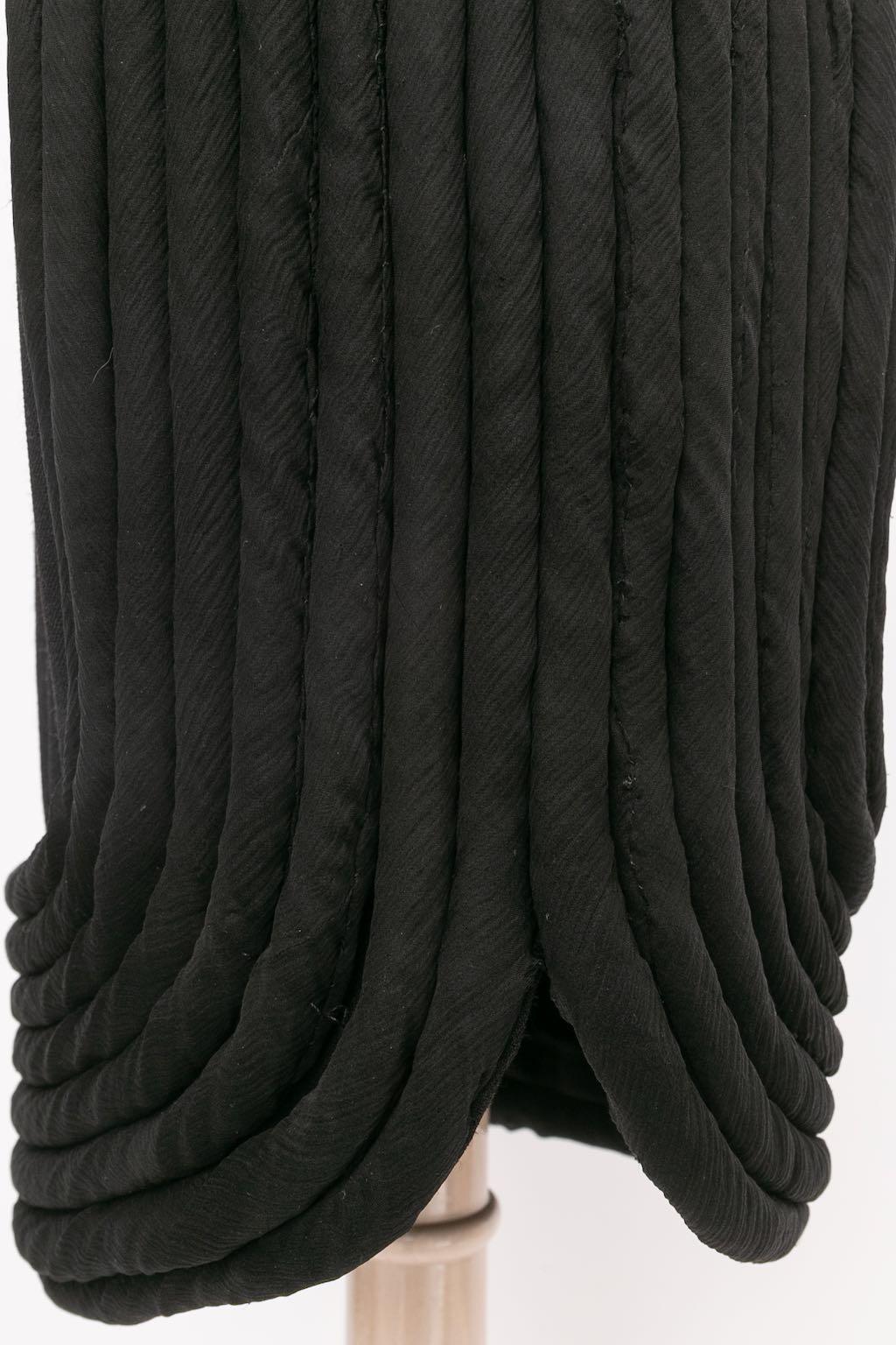 Schwarzes Balmain-Kleid aus Wolle und Seide im Angebot 2