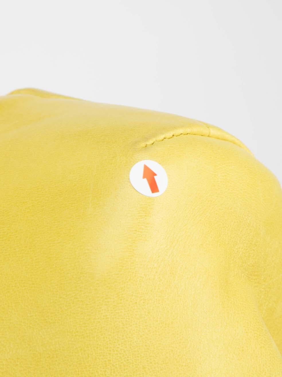 Veste motard Balmain en cuir jaune, taille M en vente 1