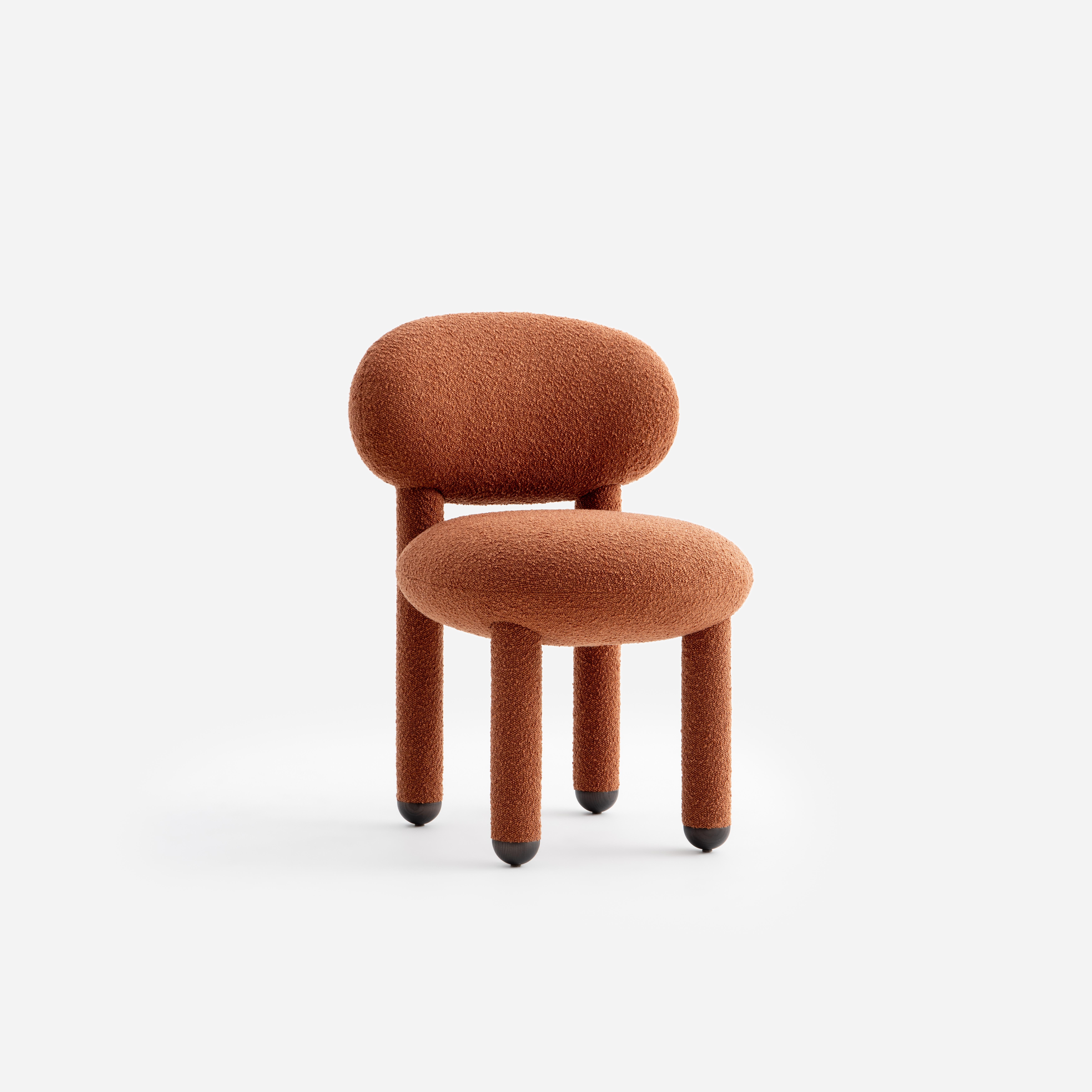 Silla Baloo Boucle Flock CS1 by NOOM
Dimensiones: An 55 x Pr 61 x Al 78 cm 
Materiales: Madera de fresno, contrachapado, metal, espuma moldeada, textil.
Peso: 11 kg

También disponible en otros materiales y colores.

La Silla Flock es una pieza