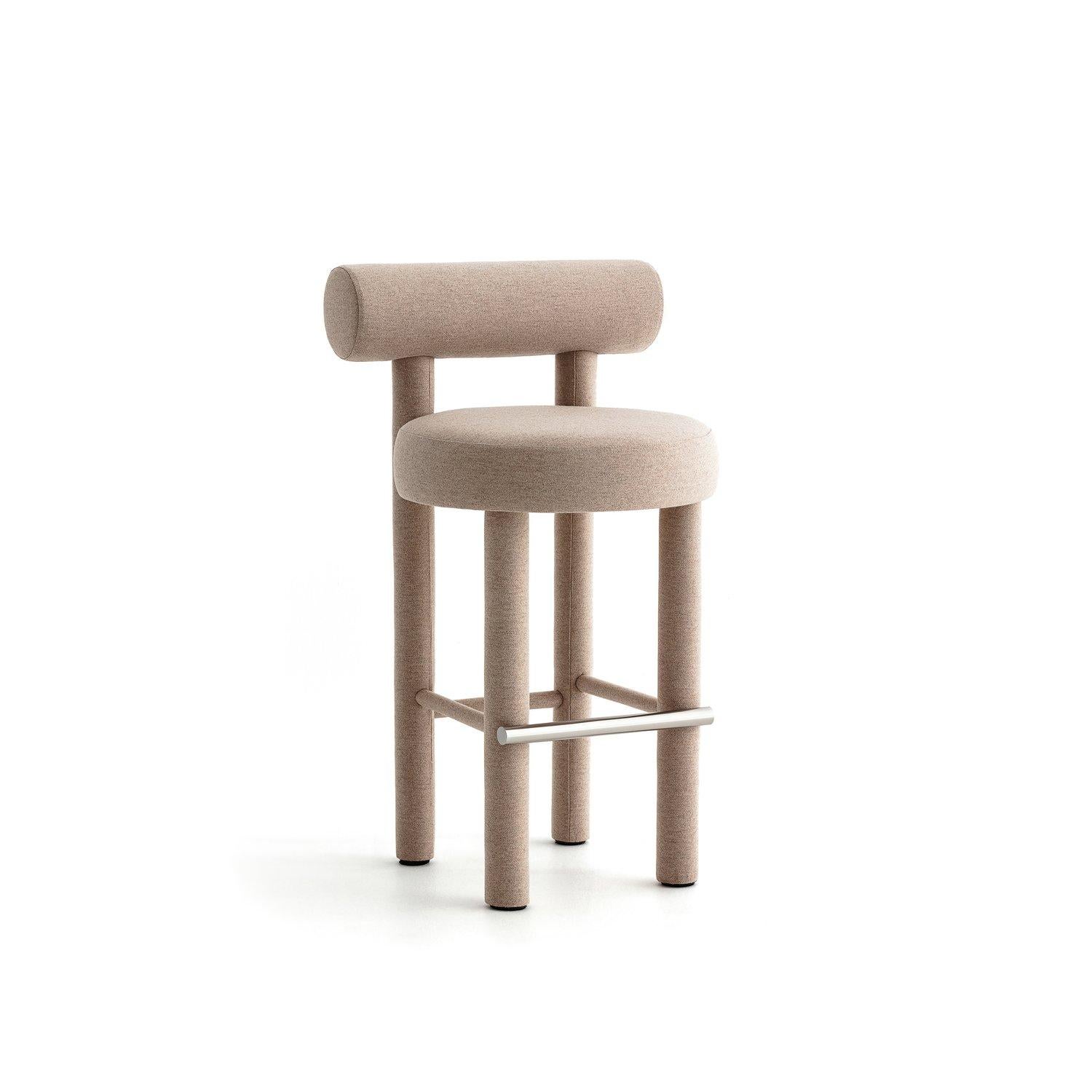 Silla de bar Baloo Boucle Gropius CS1 by NOOM
Dimensiones: An 57 x Pr 57 x Al 101 cm 
Materiales: Madera de fresno, contrachapado, espuma, espuma moldeada, textil.
Peso: 17,2 kg

También disponible en otros materiales y colores.

La colección de