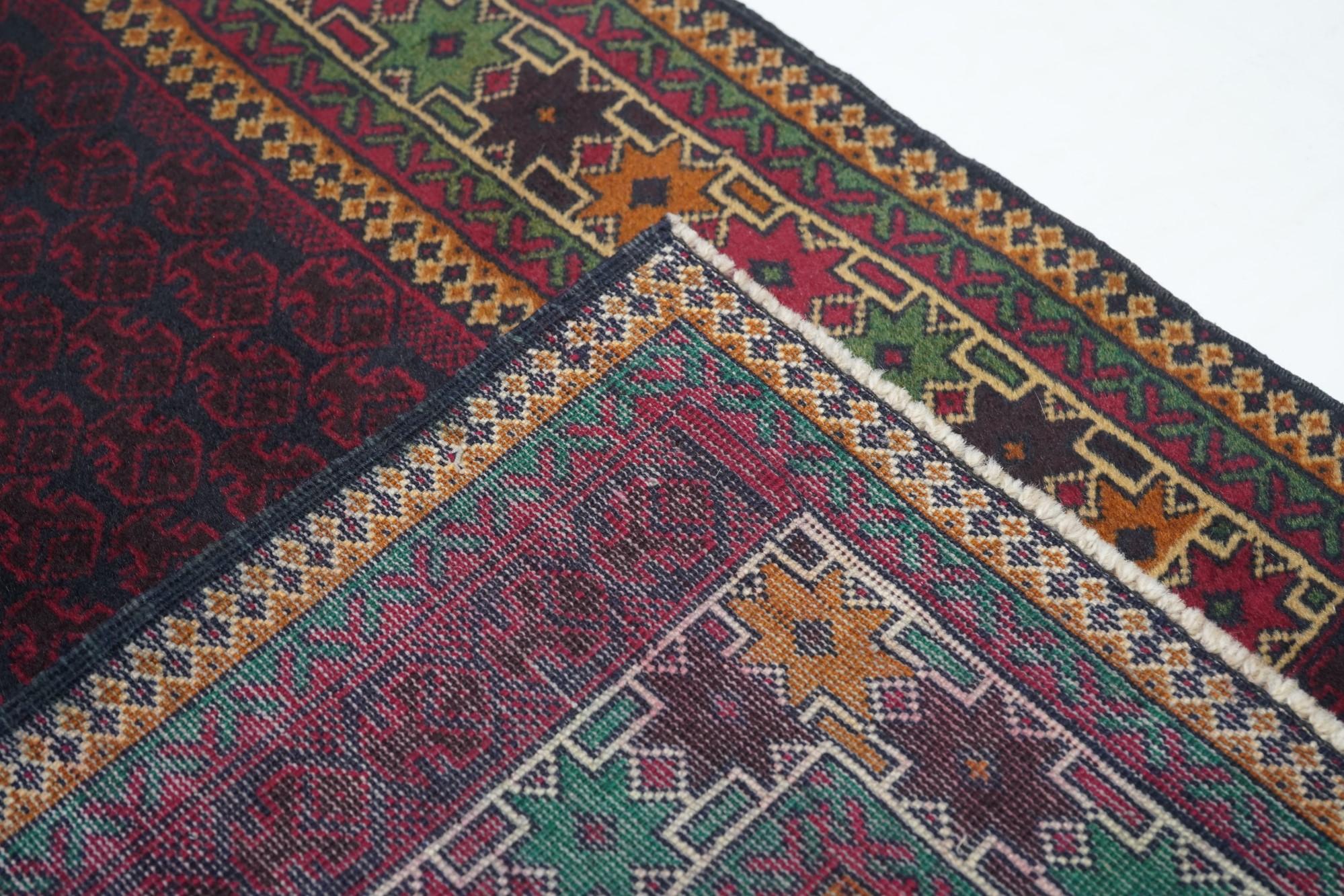 Vintage Balouch Rug 2'9'' x 4'7'' For Sale 3