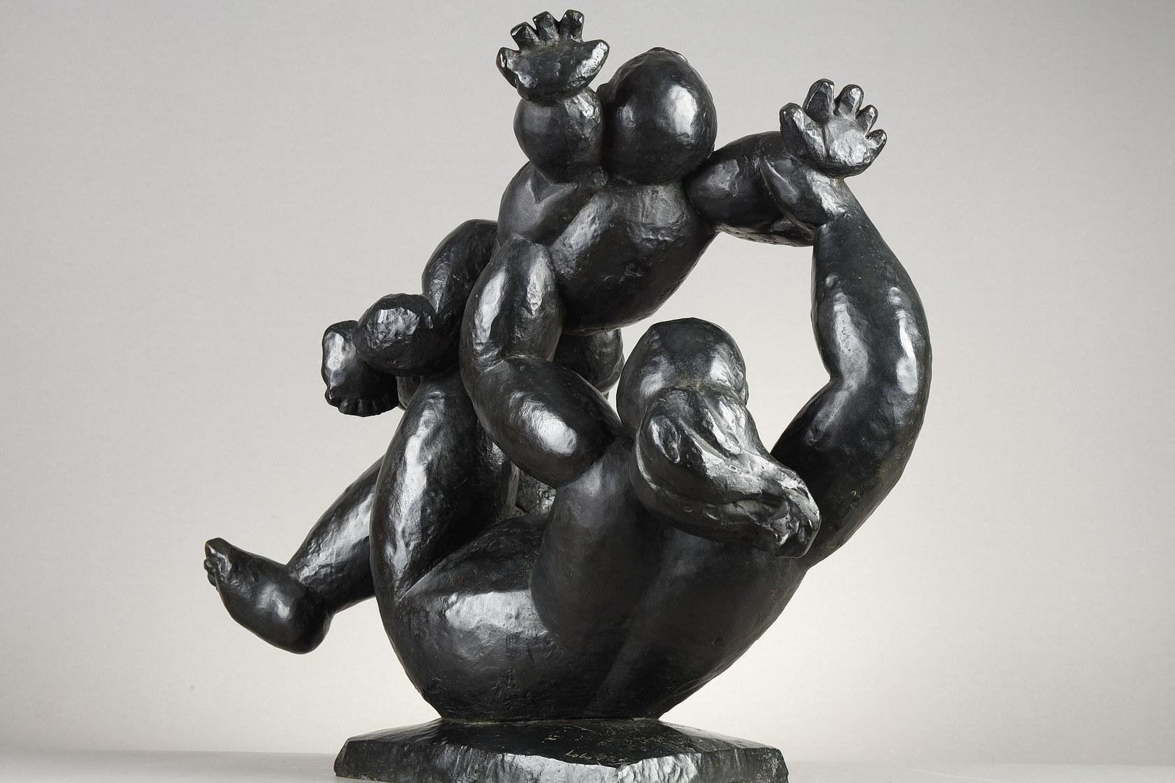 Mother & Child, con una base - Nude Sculpture Oro di Baltasar Lobo