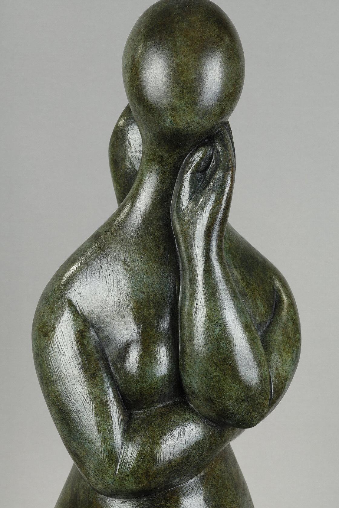 Pensive à genoux - Sculpture di Baltasar Lobo