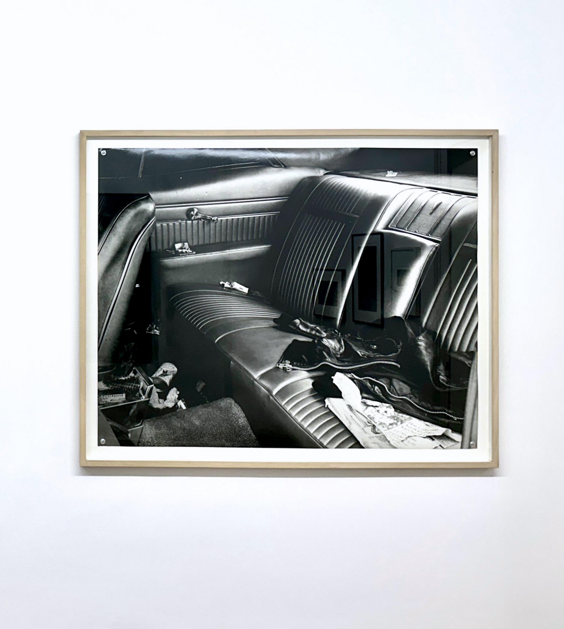 Asiento trasero - Photograph de Balthasar Burkhard 