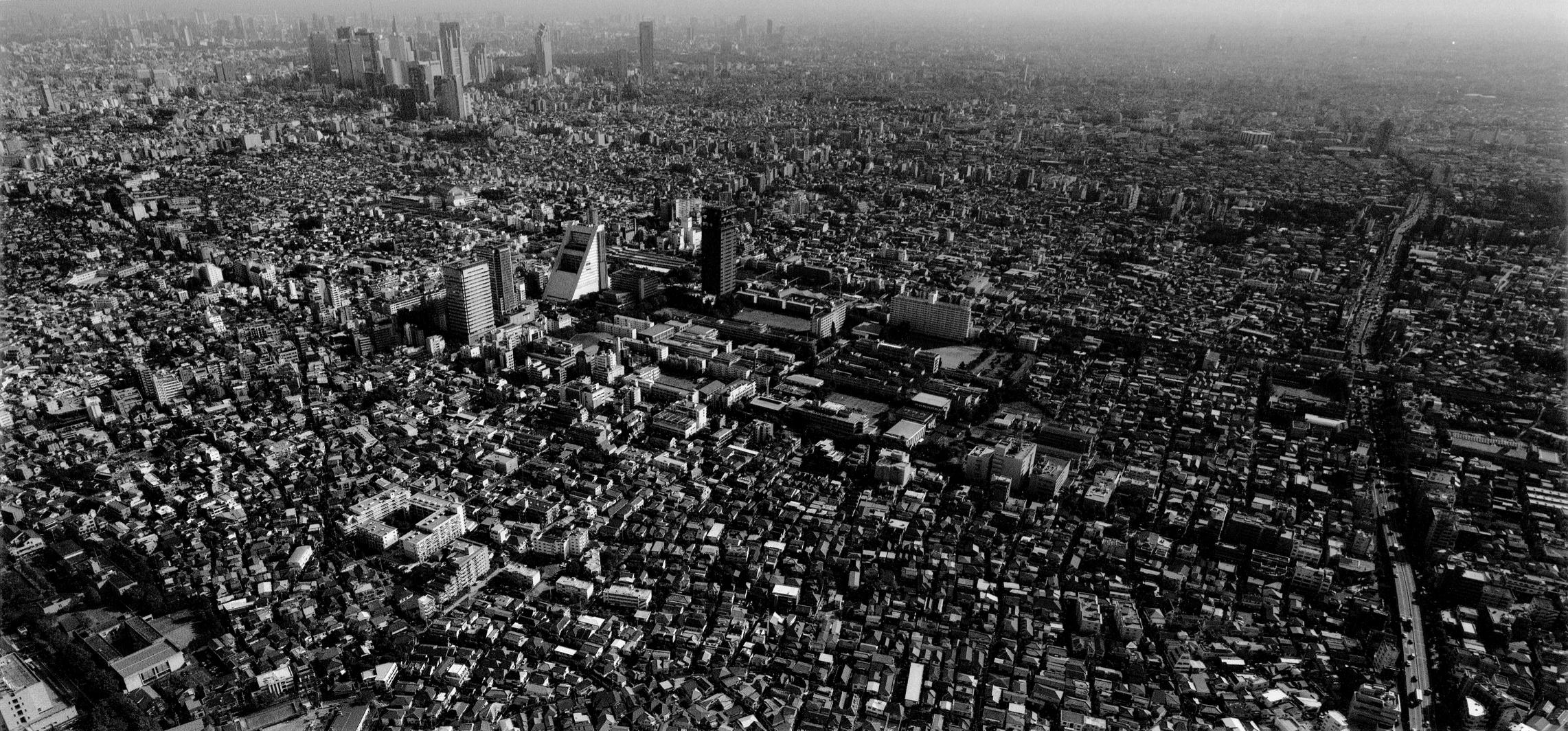 Tokyo 03 – Balthasar Burkhard, Black and White Photography, Japan, Cityscape