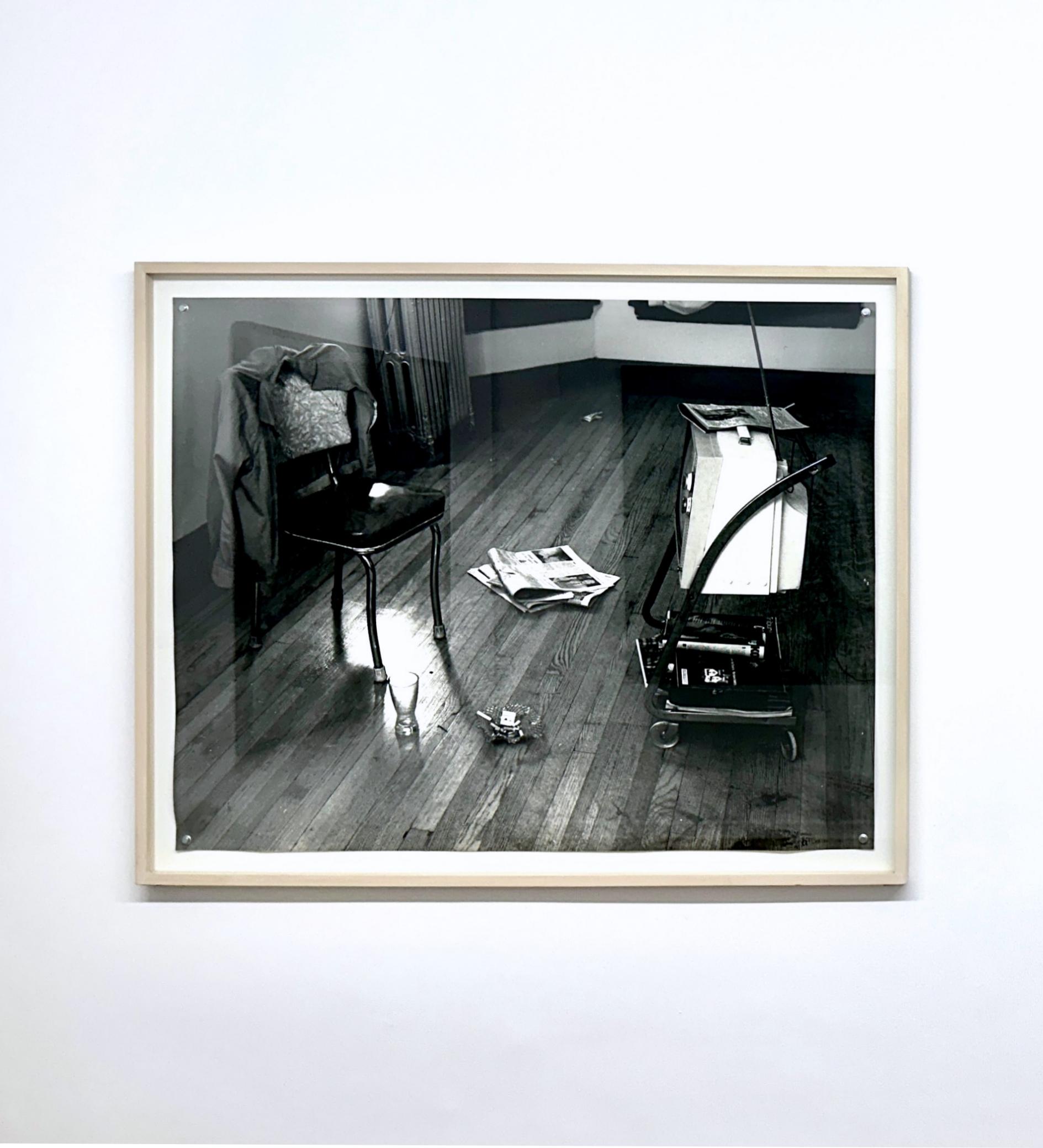 TV Chicago - Photograph de Balthasar Burkhard 
