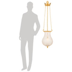 Baltisches 19. Jahrhundert Neoklassizistisches st. Glas- und Ormolu-Laterne