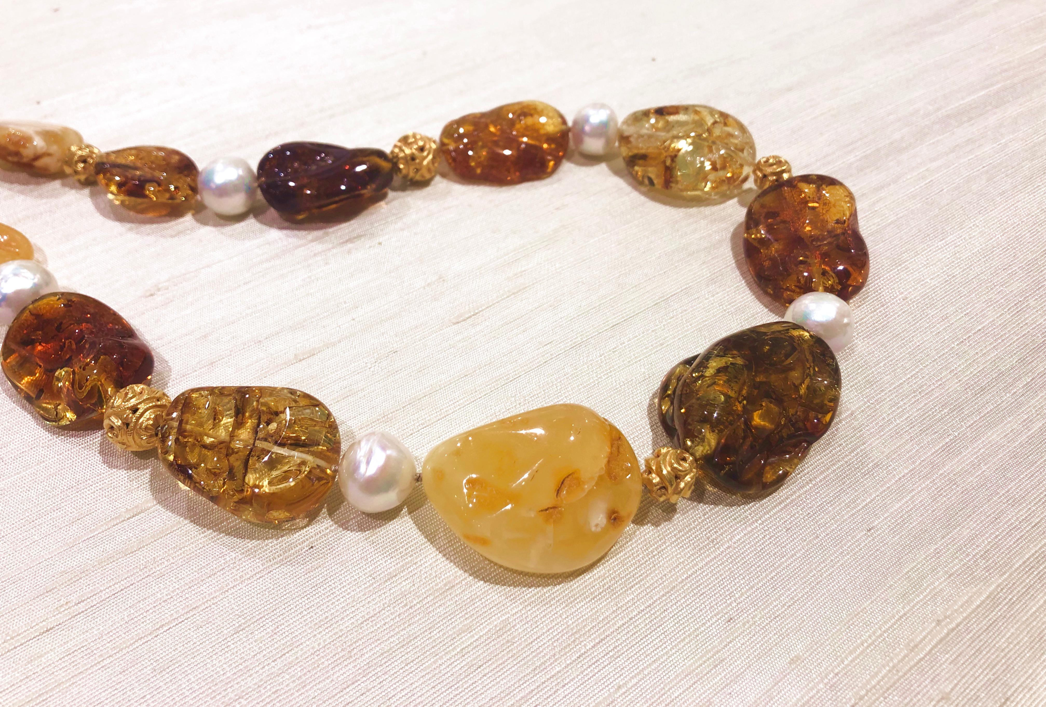 Collier d'ambre baltique avec perles en or 18 carats et perles d'eau douce Neuf - En vente à Central, HK