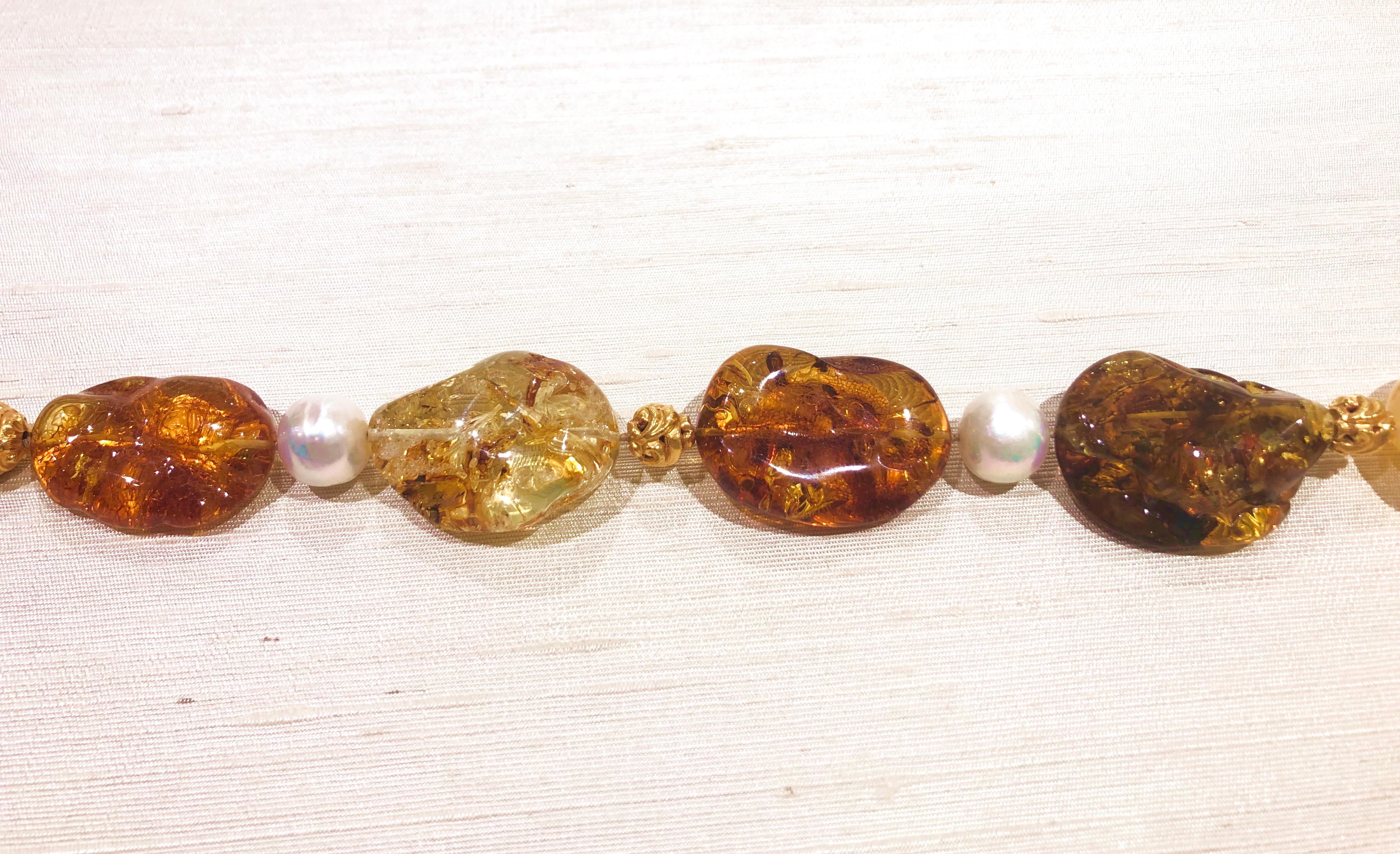 Collier d'ambre baltique avec perles en or 18 carats et perles d'eau douce Pour femmes en vente