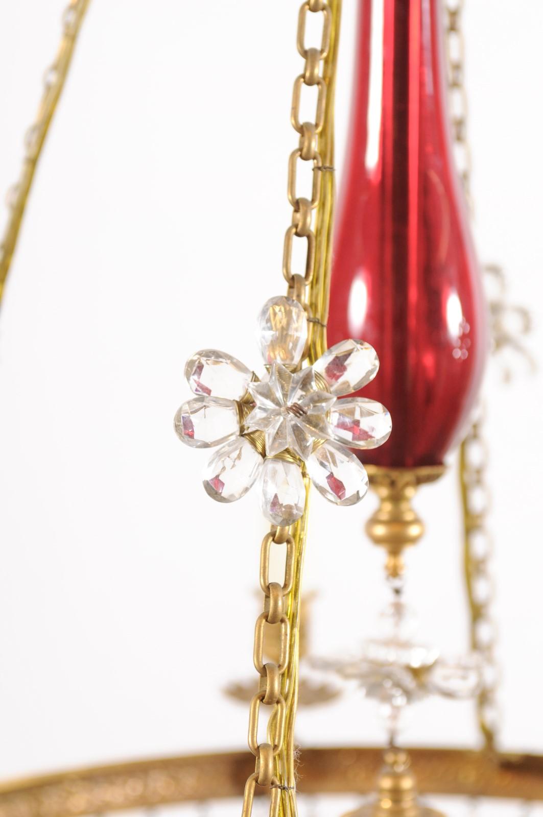 Lustre panier baltique à 8 lumières en laiton et cristal avec verre soufflé rouge au centre en vente 5