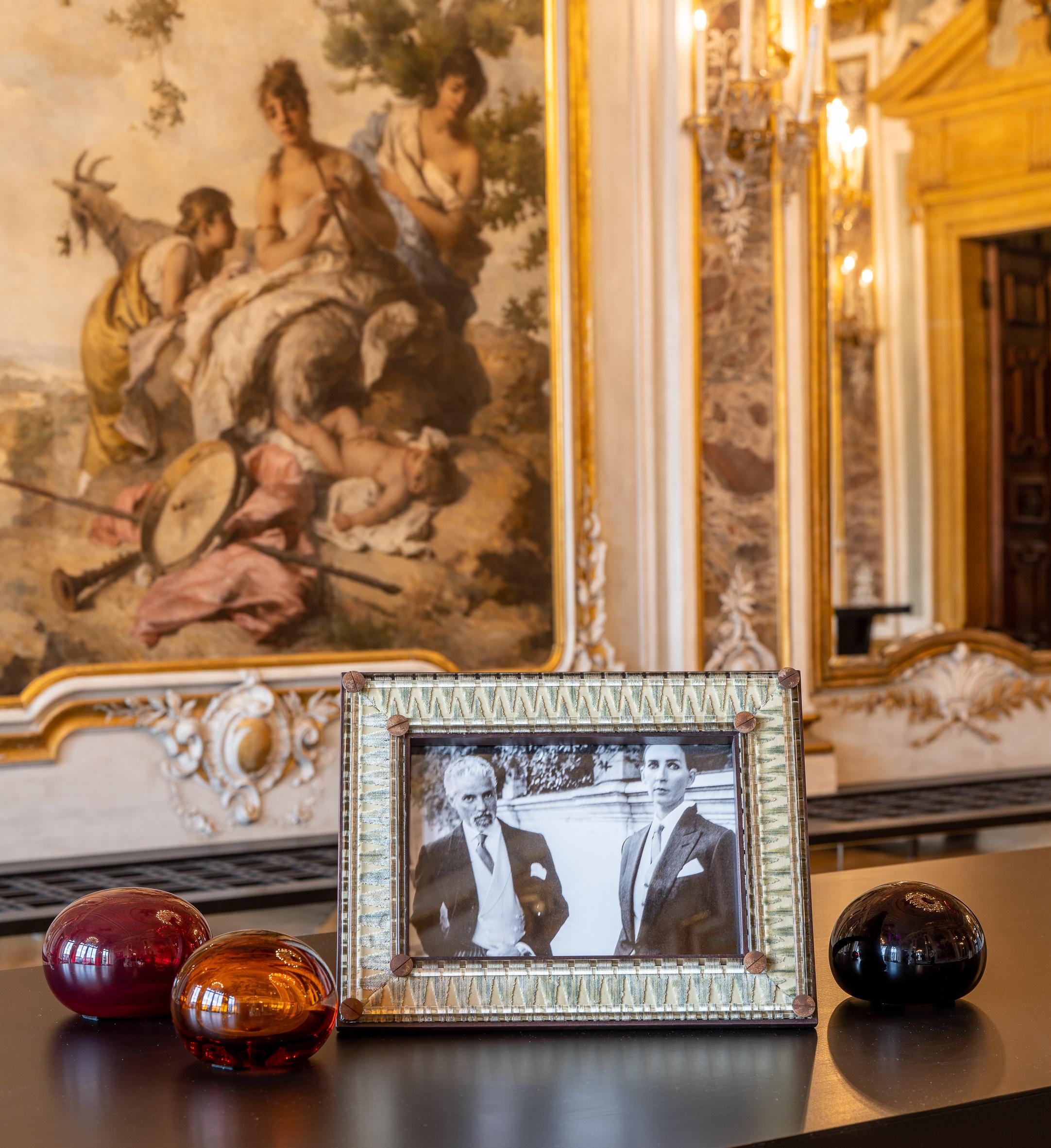 Italian BALTICO green frame with Tessitura Bevilacqua velvet, by giberto Venezia For Sale