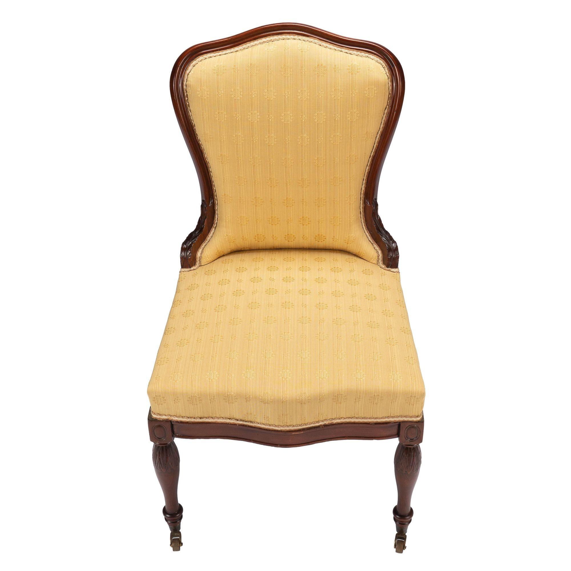 Baltimore Louis XVI Revival Upholstered Slipper Chair, '1850-75' For Sale 2