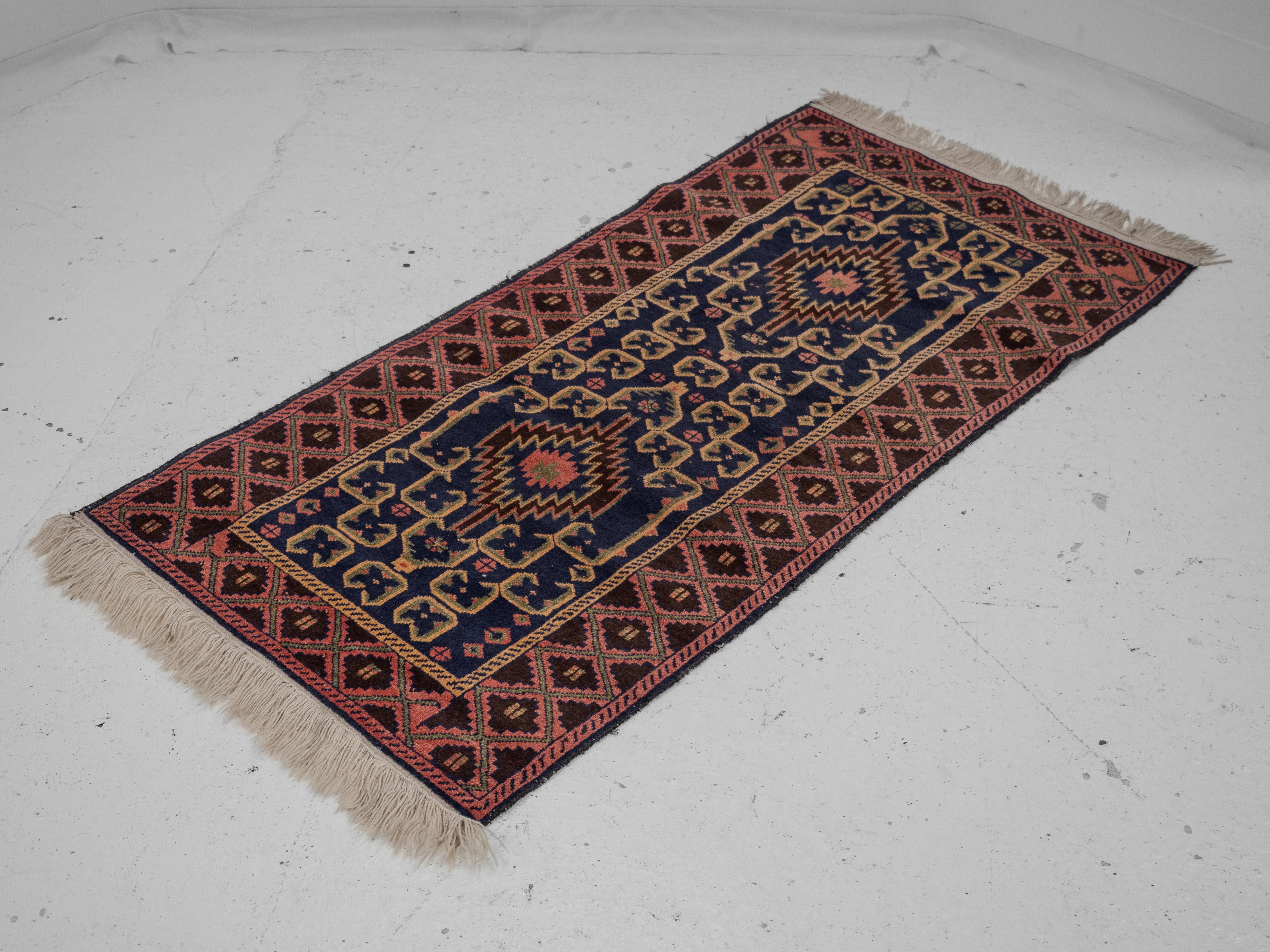 20th Century Baluch Afghan Persian Handwoven Rug 211 x 98 cm (Oriental Carpet Balouch) For Sale
