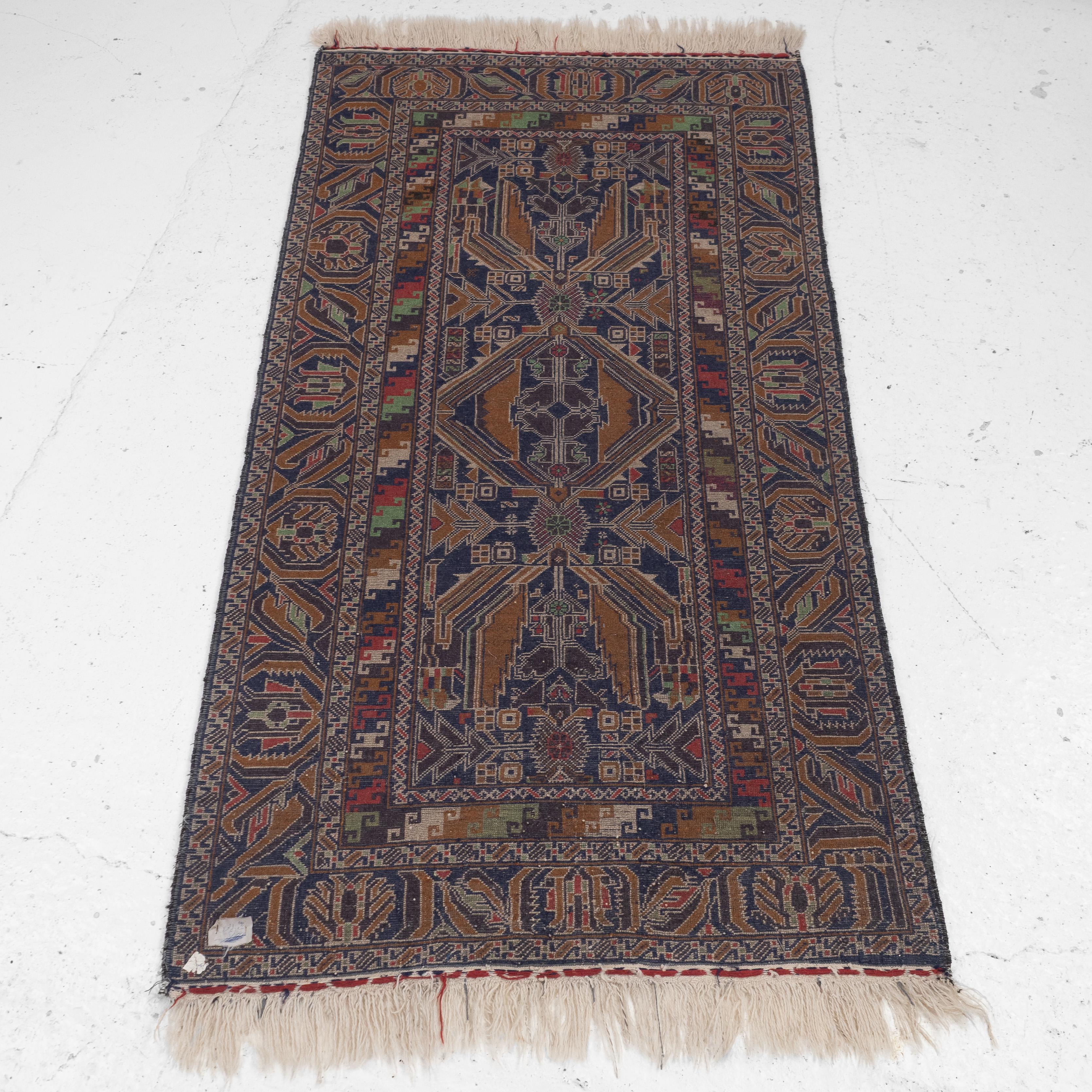 Baluch Afghan Persian Handwoven Rug 229 x 110 cm (Oriental Carpet) en vente 5