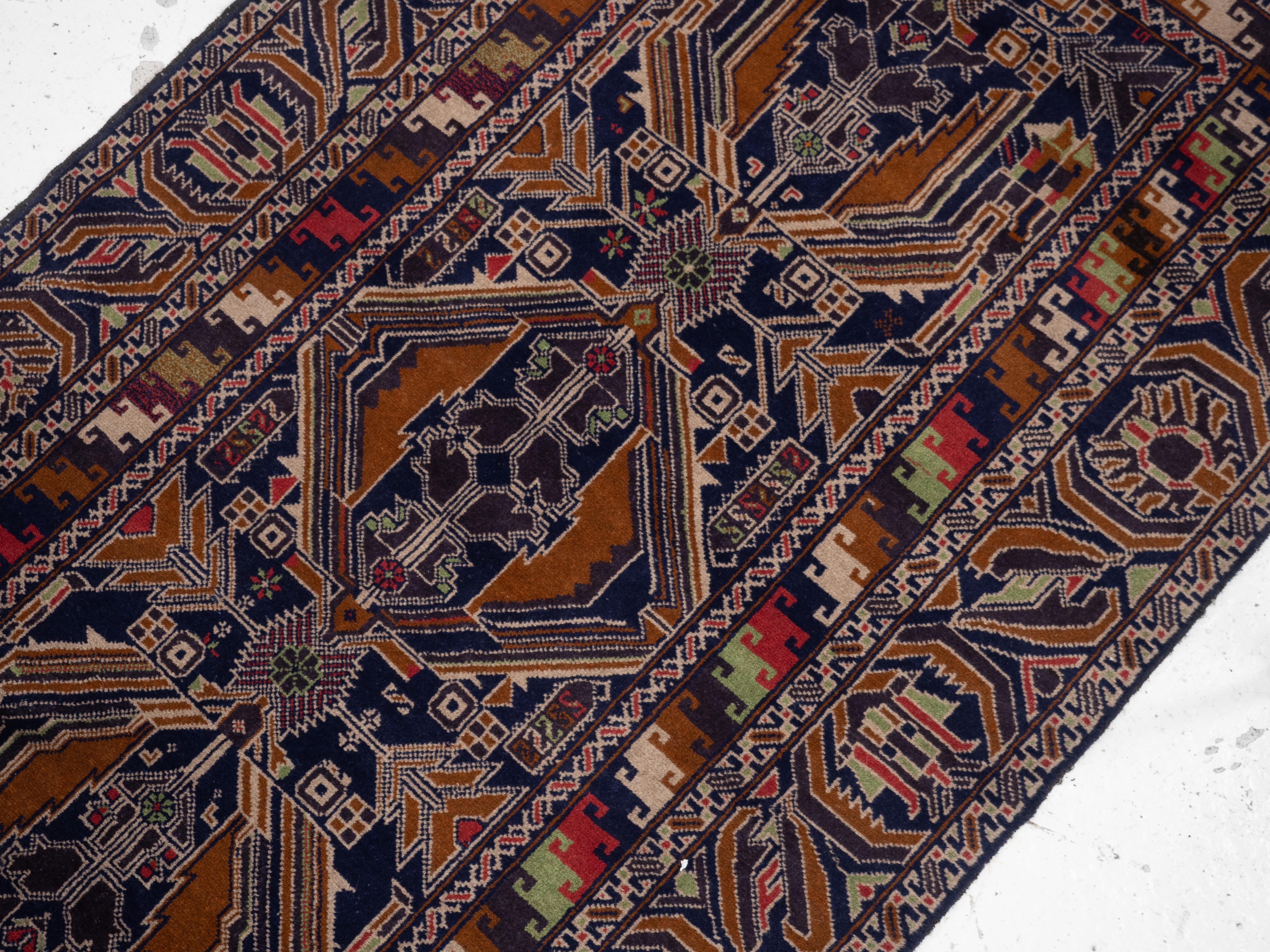 Baluch Afghan Persian Handwoven Rug 229 x 110 cm (Oriental Carpet) en vente 3