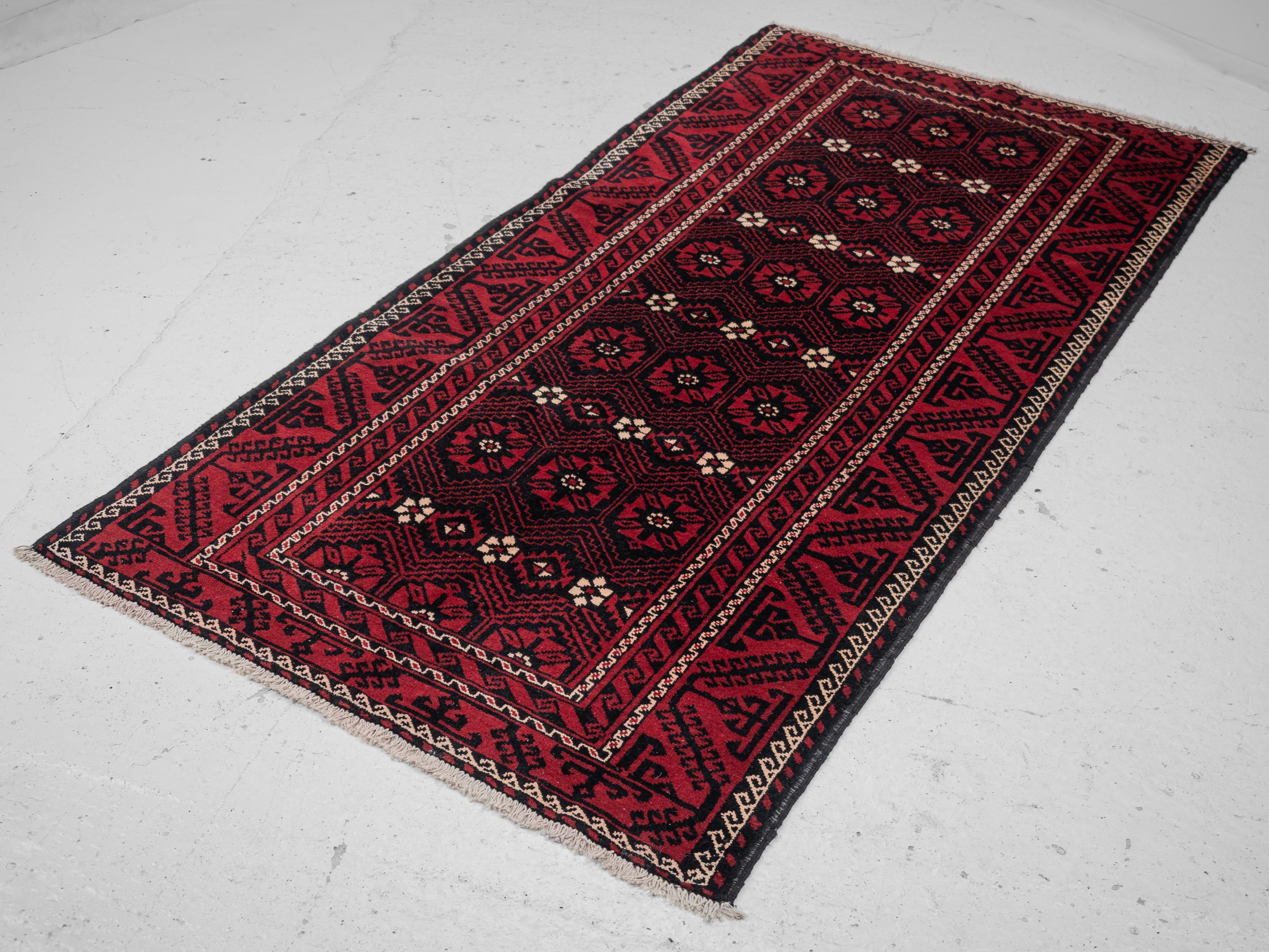 Baluch Afghan Persian Handwoven Rug 258 x 127 cm (Oriental Carpet Balouch) In Good Condition For Sale In Leeds, GB