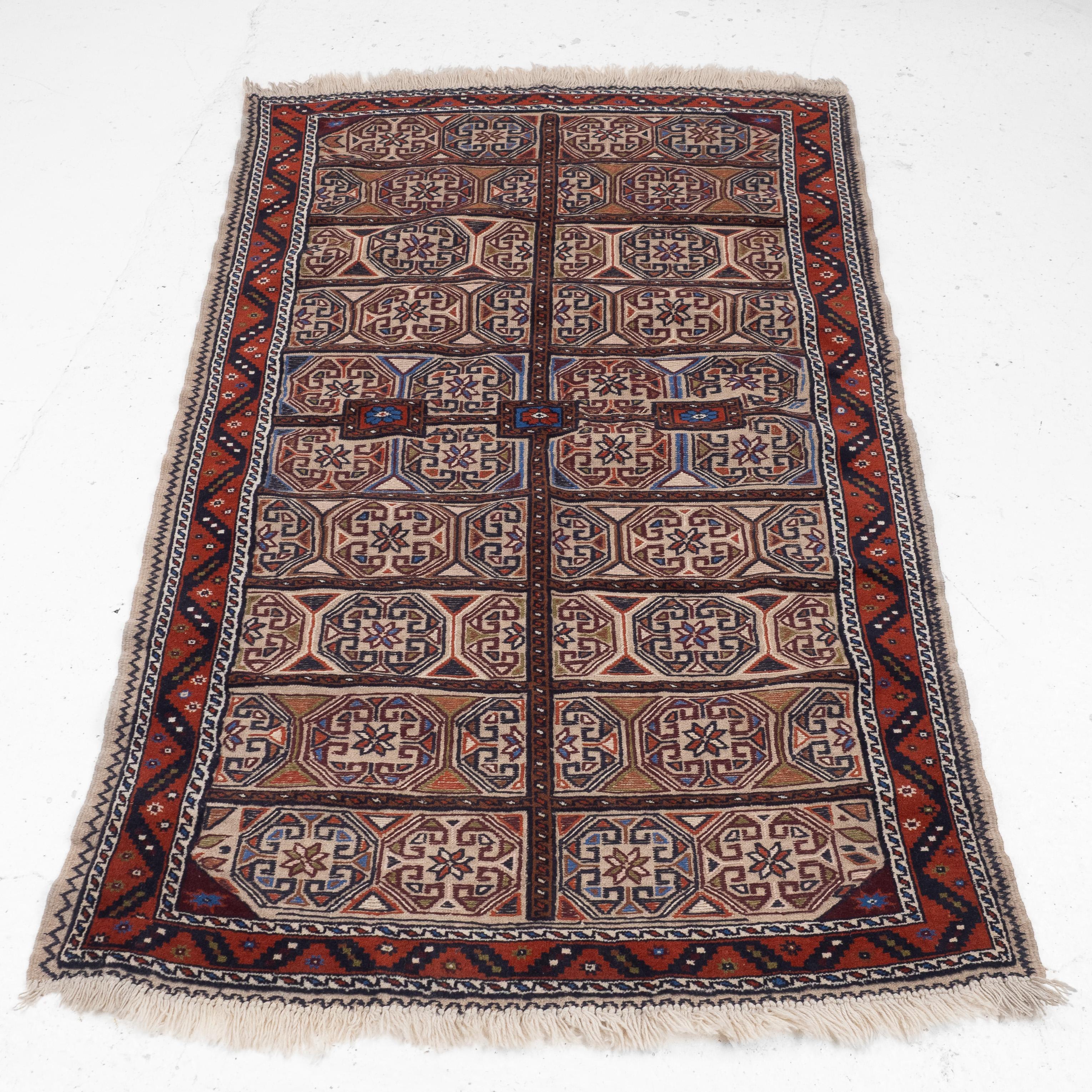 Fine XX secolo Baluch Afghan Persian part Kilim Handwoven Rug 218 x 129 cm (Tappeto a tessitura piatta) in vendita
