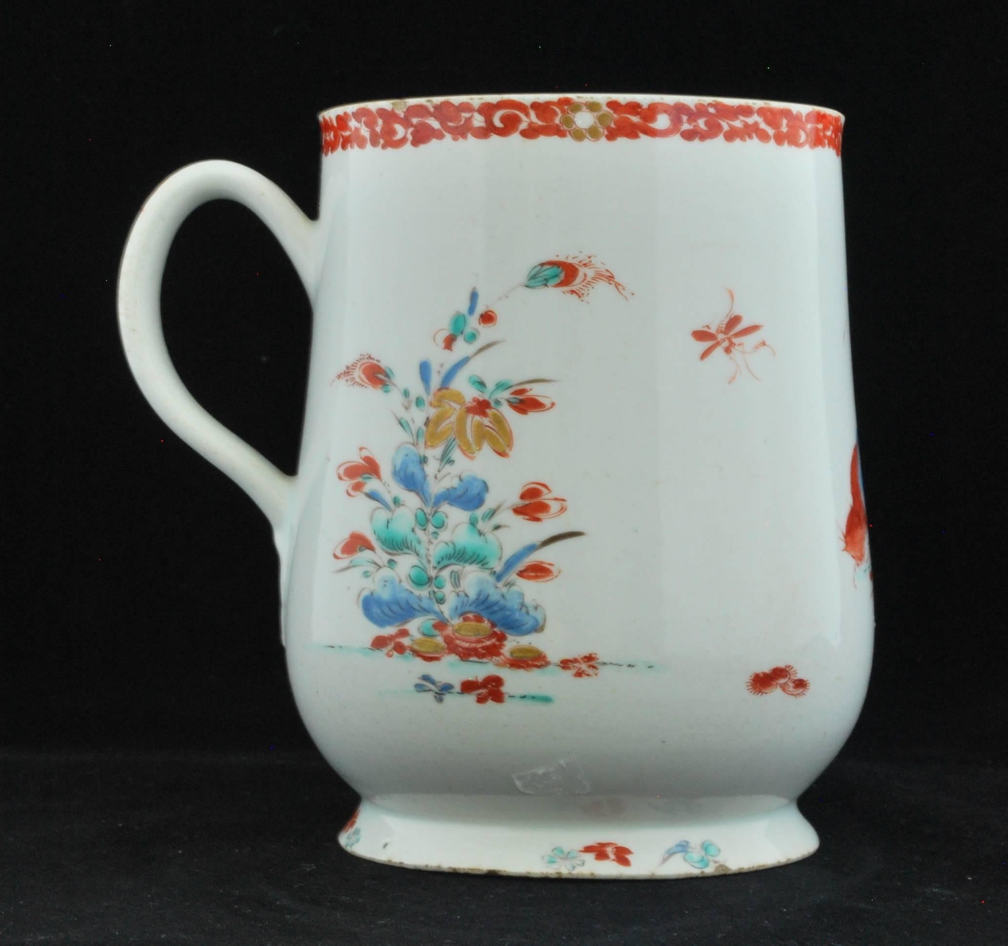 Anglais Tasse à balustre, décoration kakiemon, usine de porcelaine à nœud, vers 1753 en vente