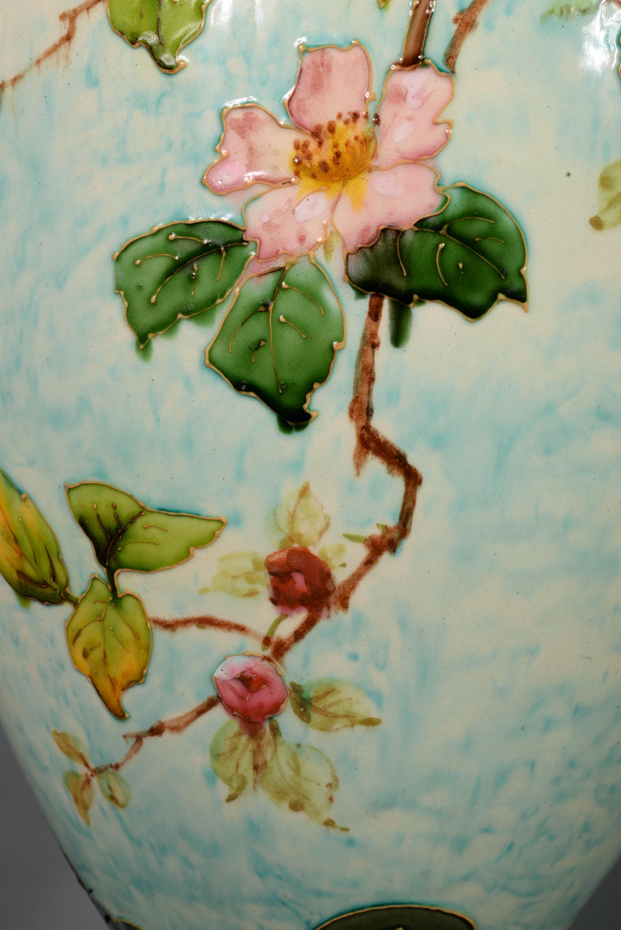 Baluster Napoleon III Vase in Porcelain on a Base with Scales and Wood