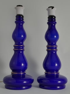 Lampade da tavolo in vetro blu cobalto a forma di balaustro, Rosdala Glassworks 1960, Set di 2